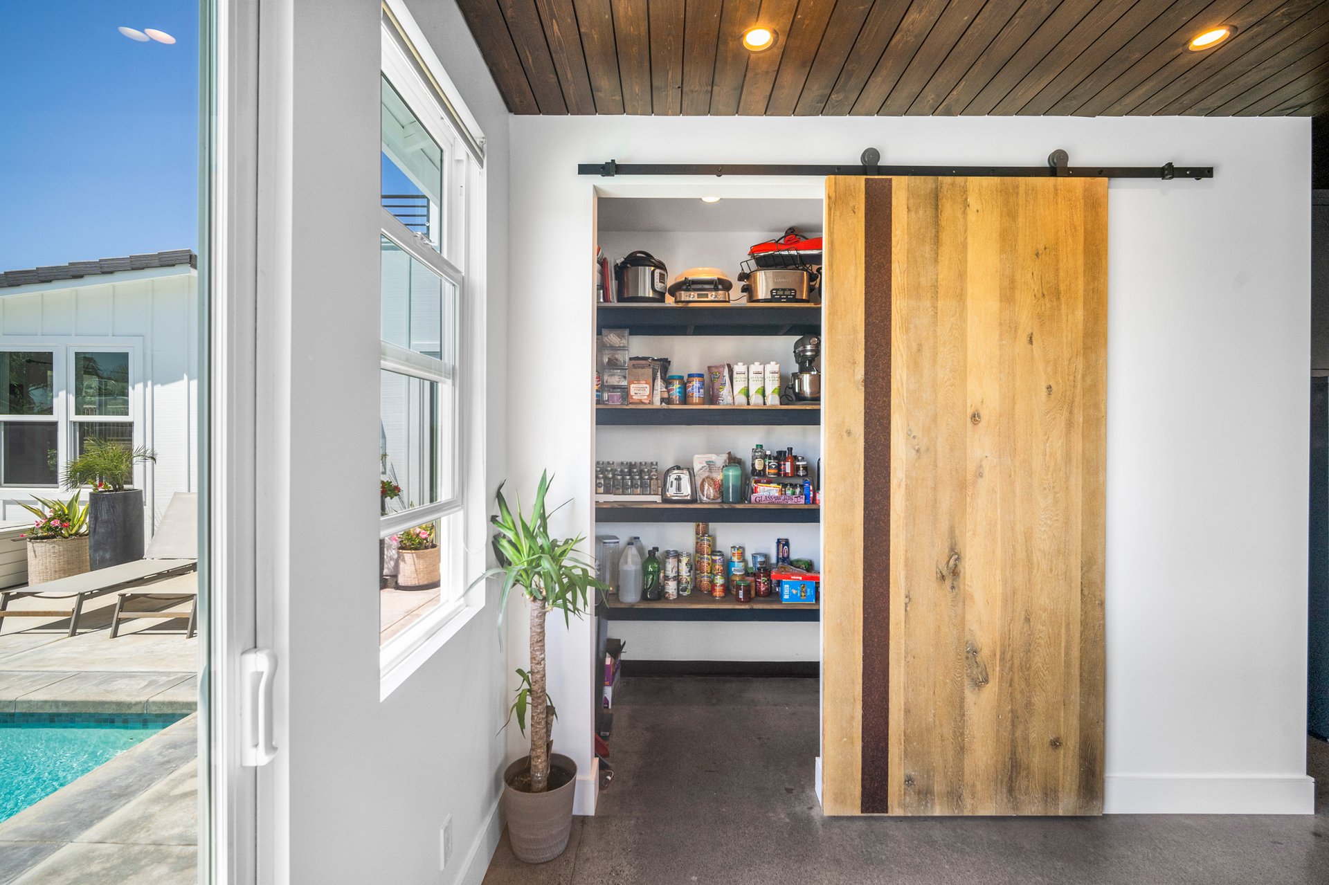 2930 Estancia
