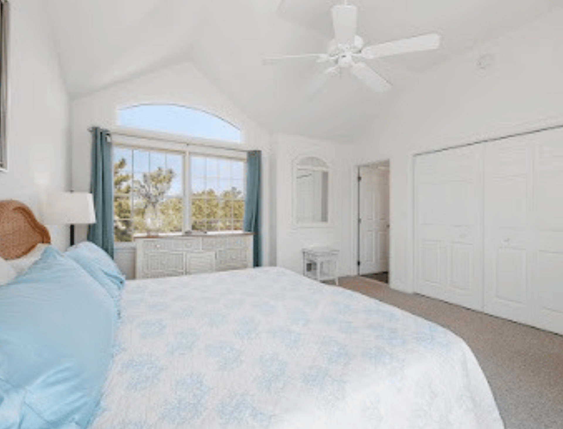 10 Arnold Blvd, High Bar Harbor