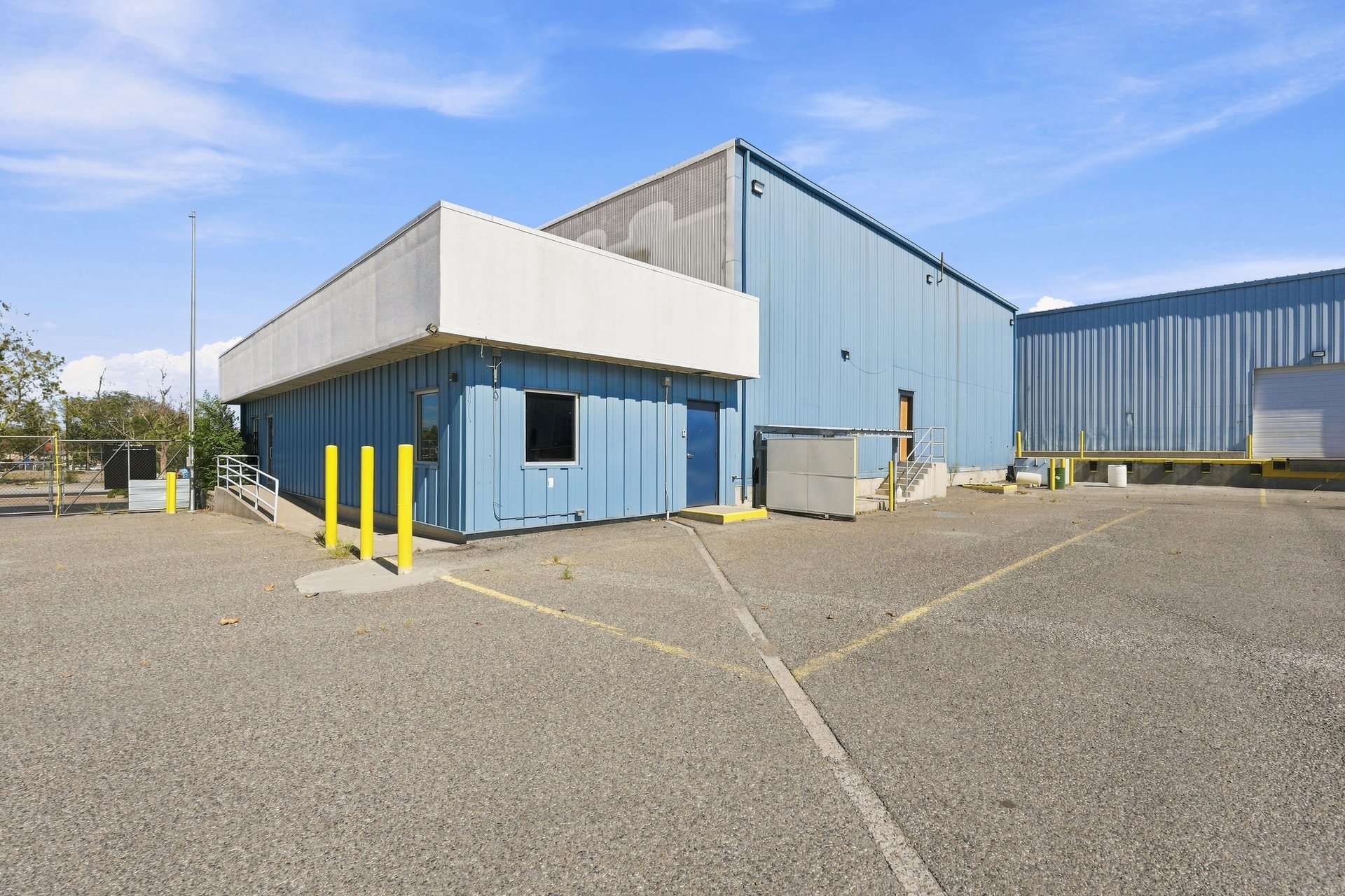 500 Broadway Blvd