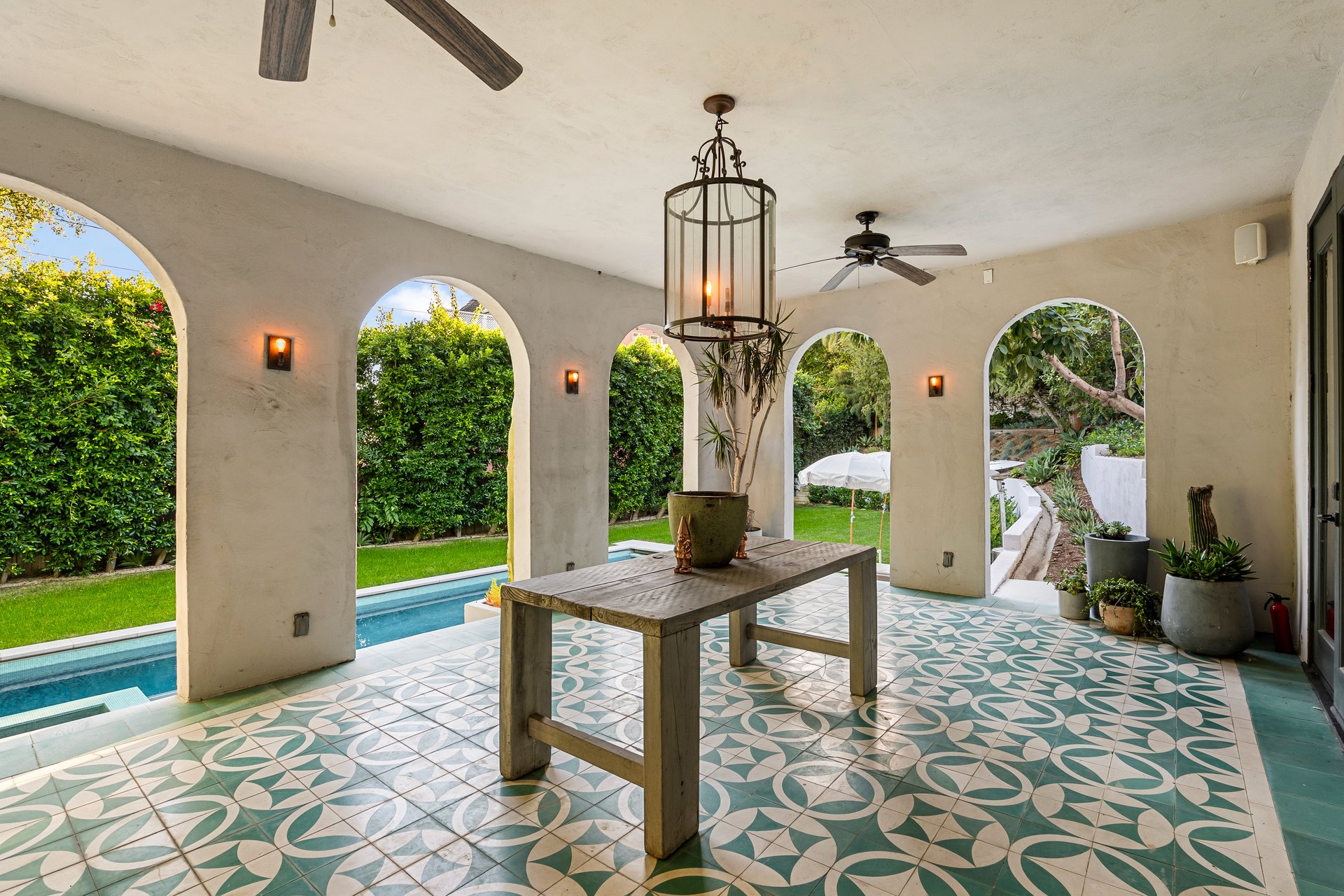 1512 Sunset Plaza Dr, Sunset Strip