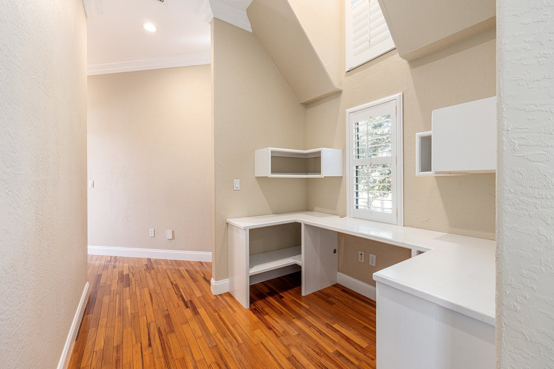997 NW 63rd Ct