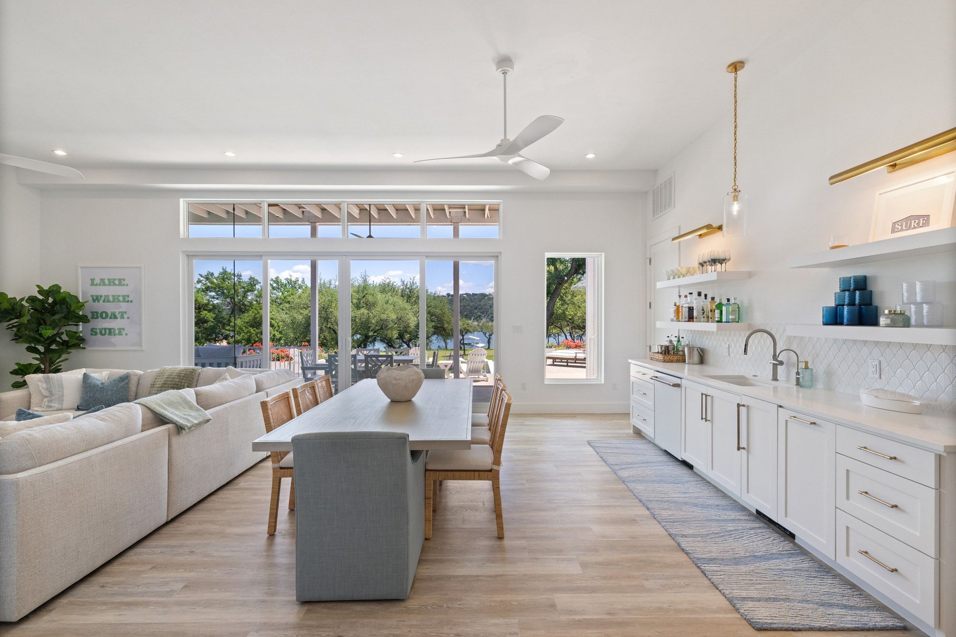 1209 Edgewater Drive