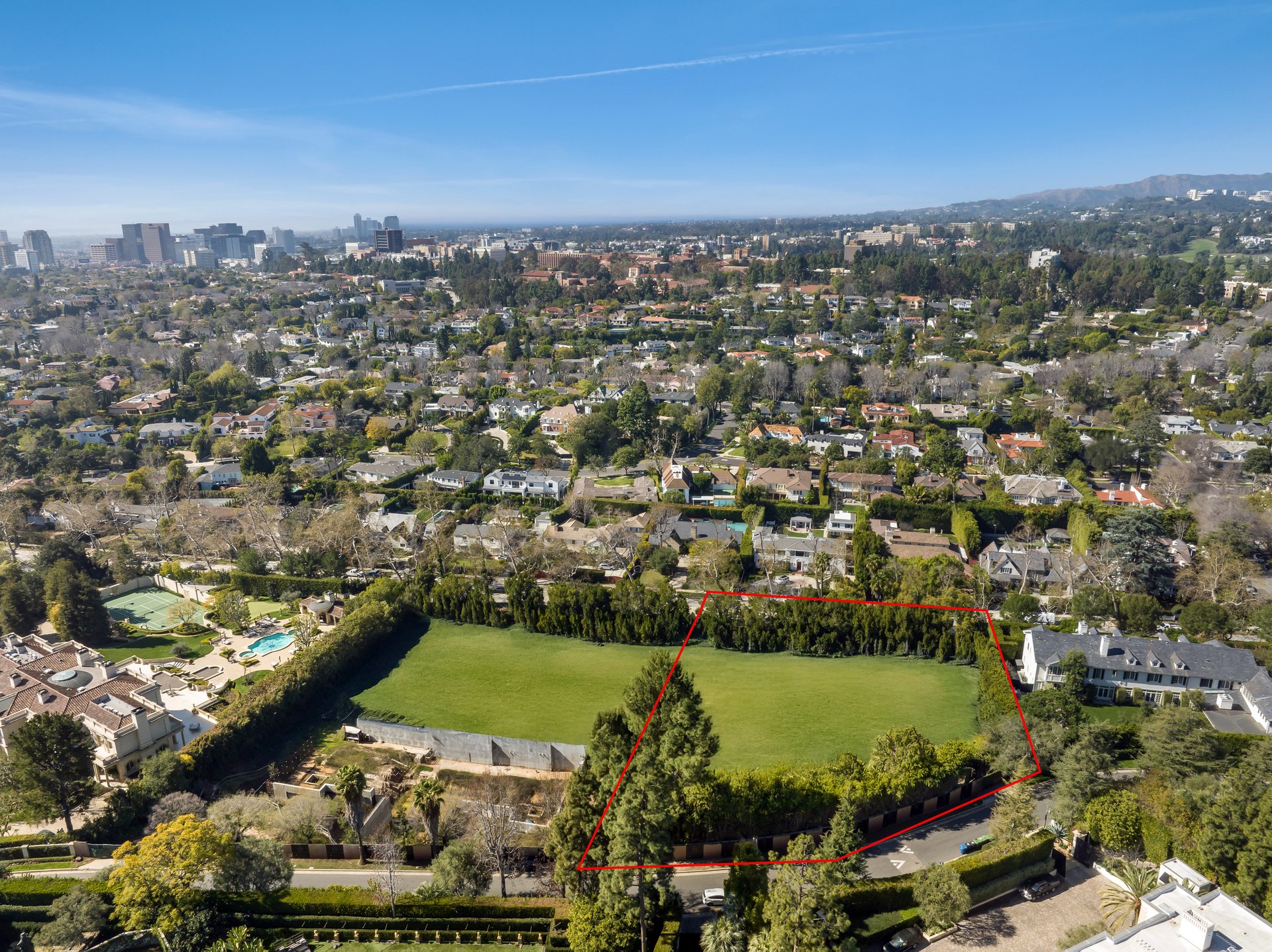 333 S Mapleton Dr, Holmby Hills