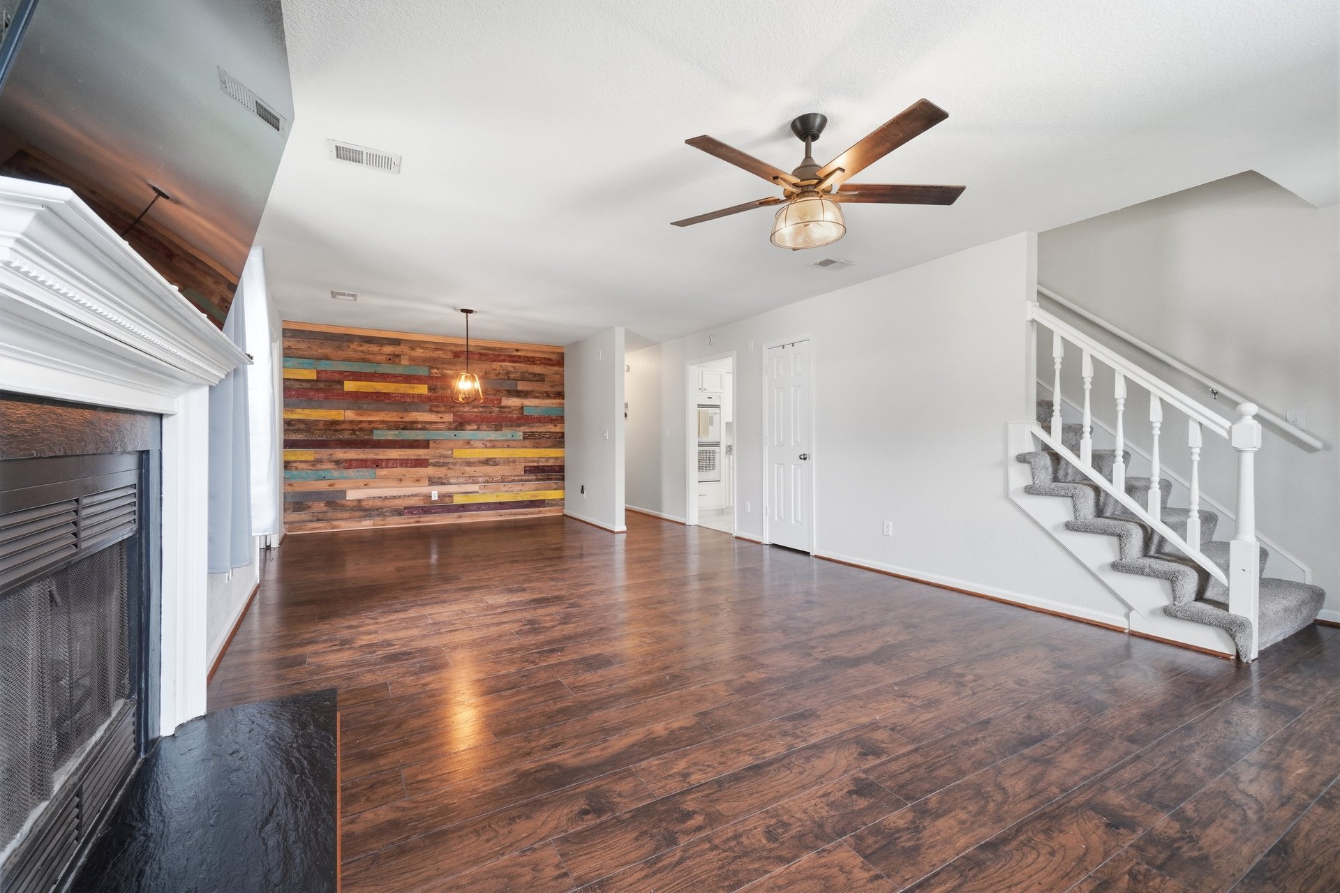 	1824 Finsbury Lane