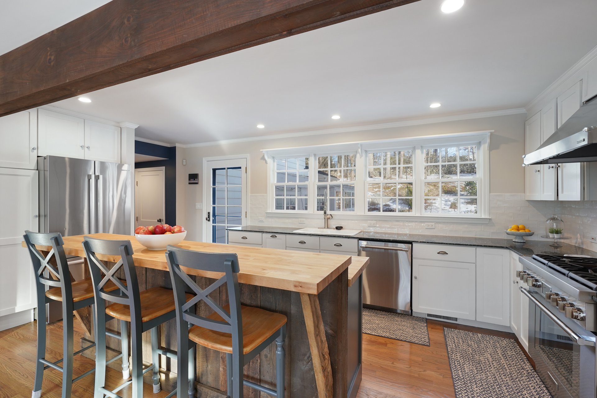 30 Schoolhouse Road