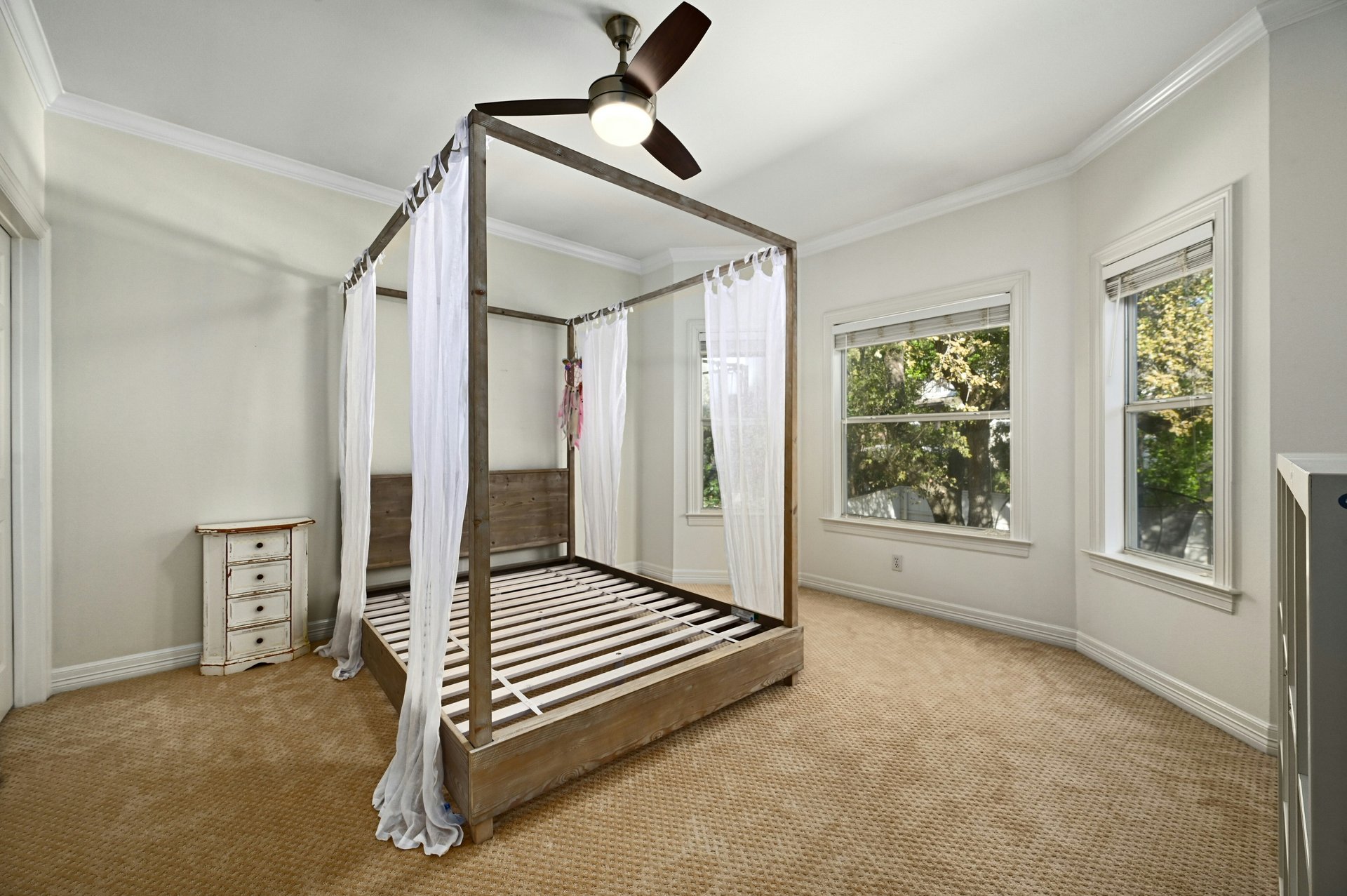 6615 Dogwood Creek 