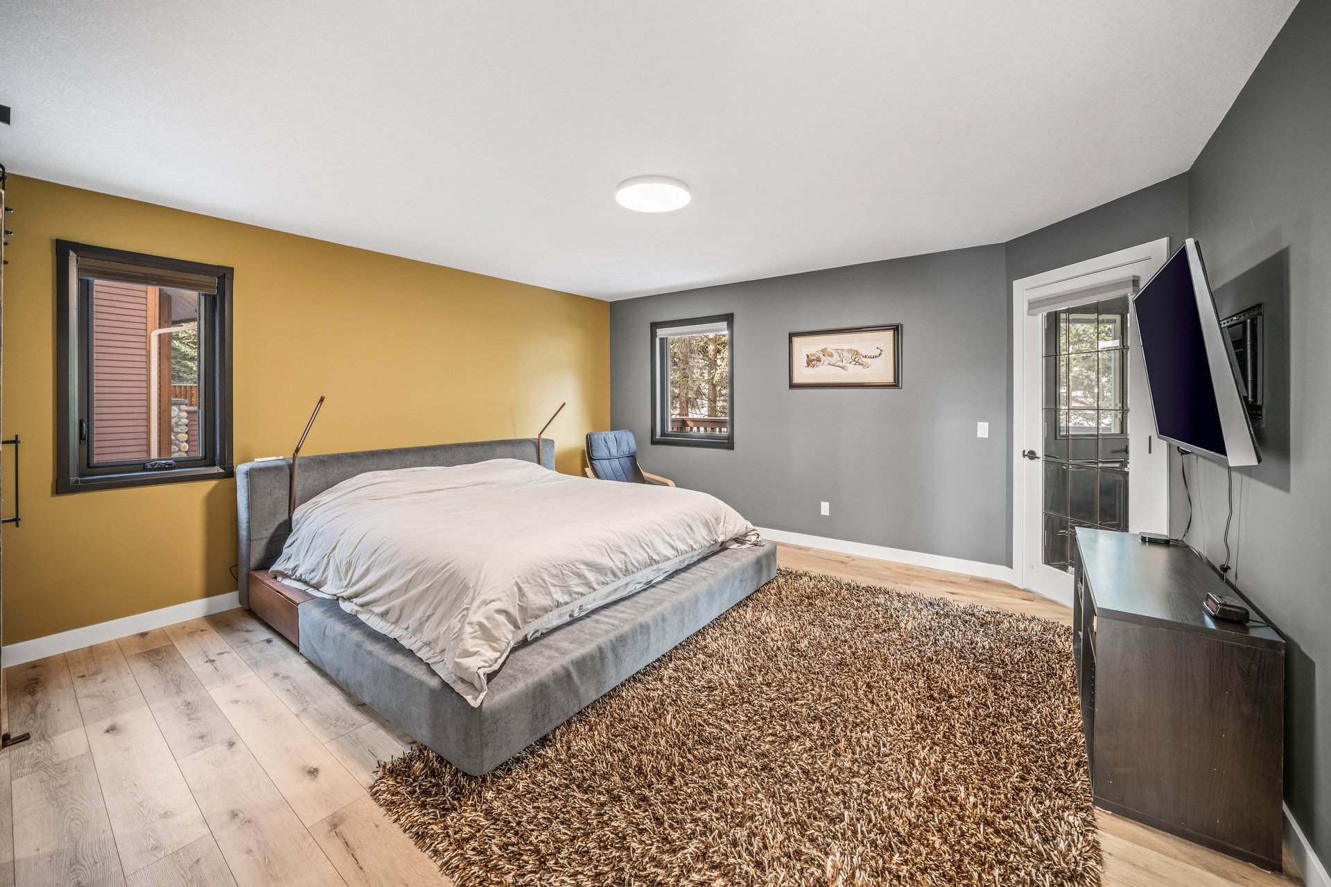 108 Lougheed Circle
