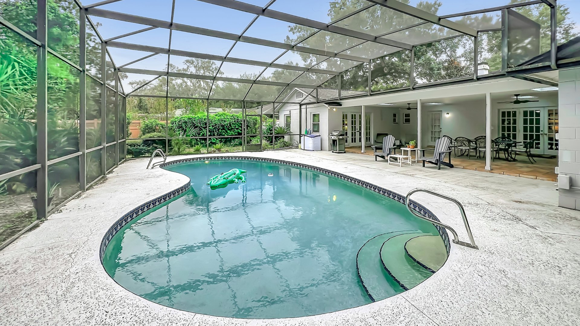 Winter Park Vias Traditonal 5-Bedroom Home near Racquet Club