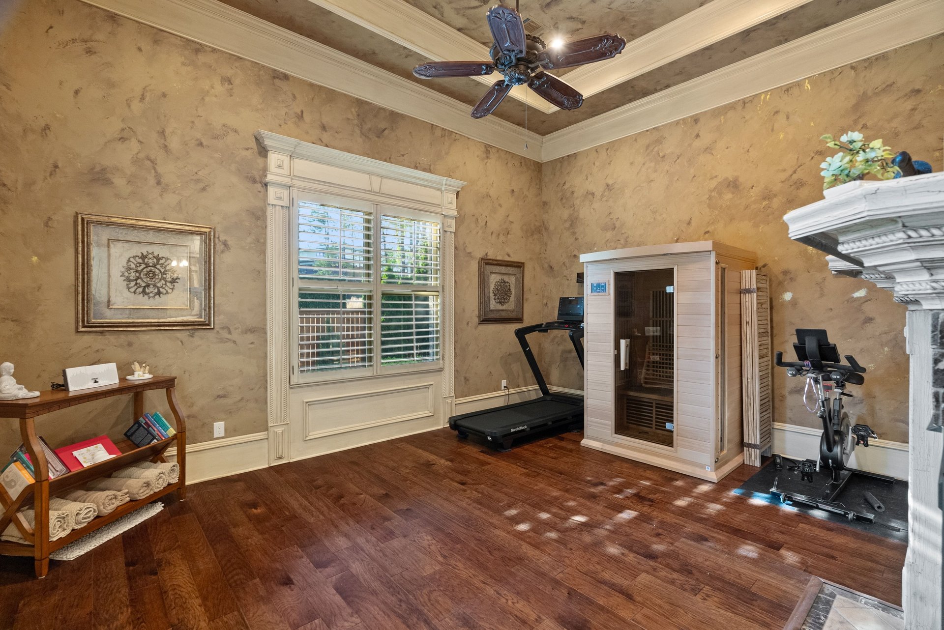 106 Orle Dr