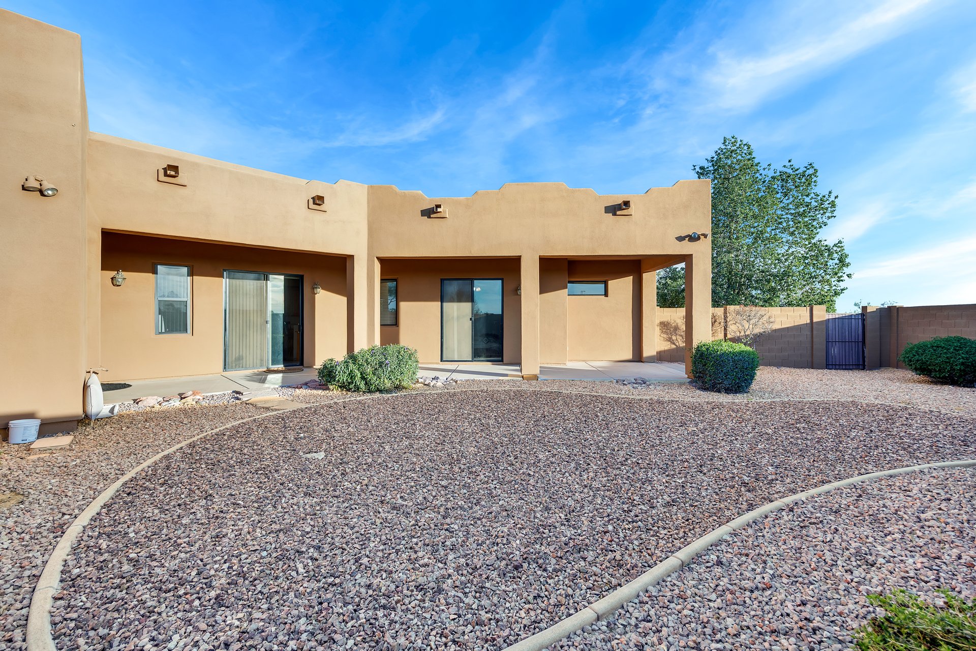 17117 W Dale Lane