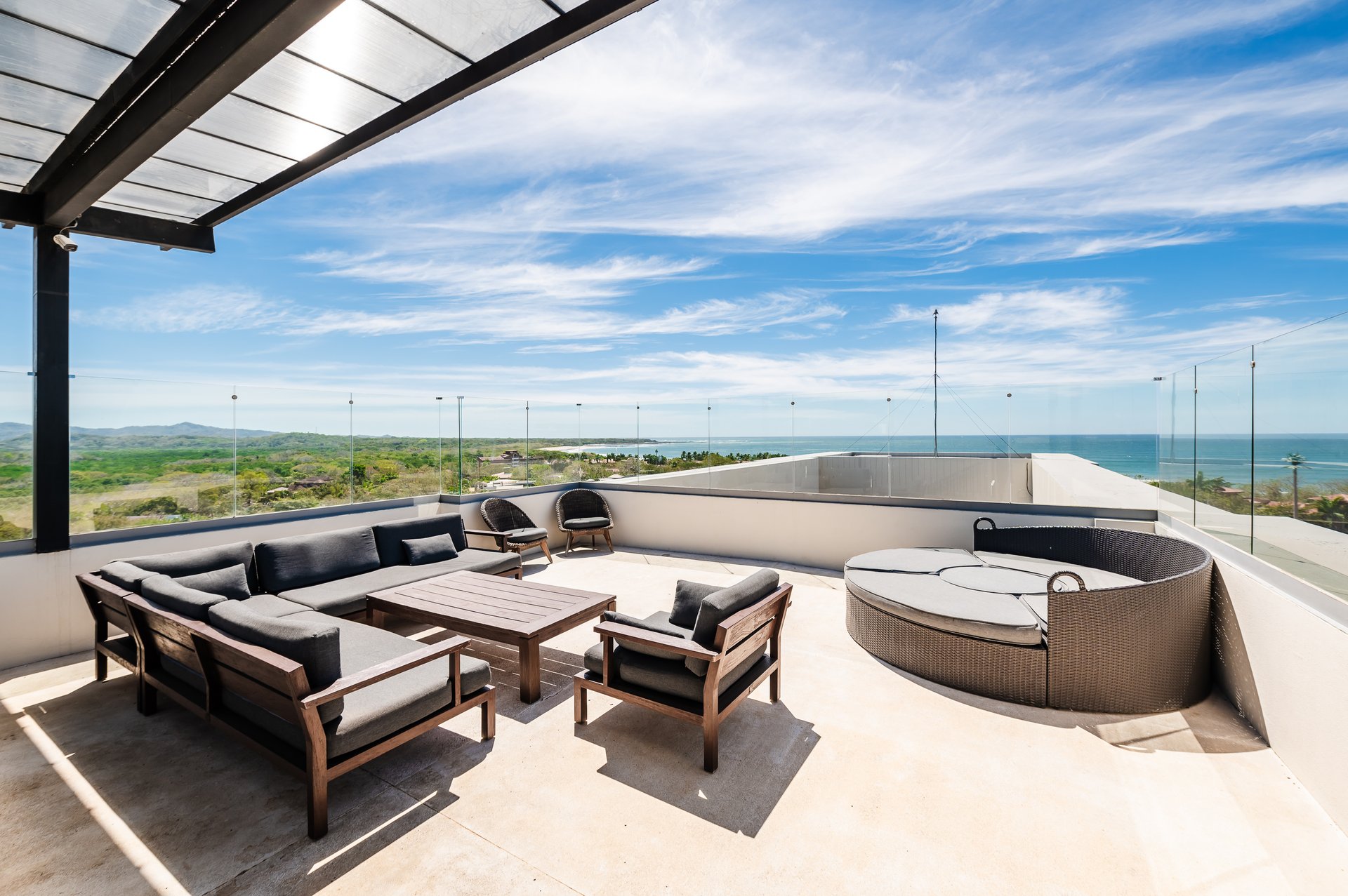 Penthouse 32 | Luxury Ocean-View Condo at Peninsula Langosta