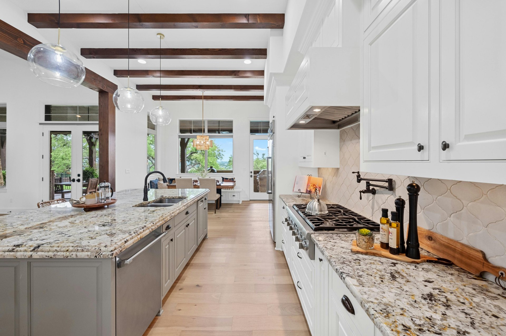 8024 Carlton Ridge