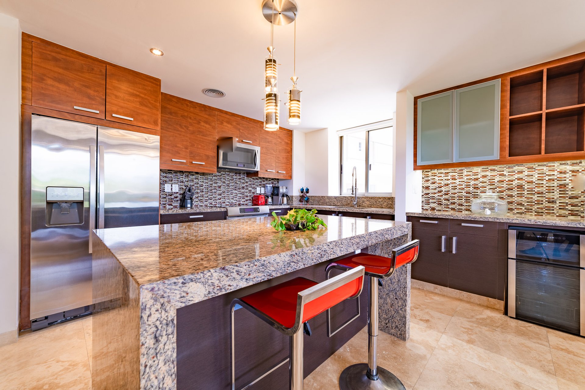 3 Bedroom, Condo, COSMO 8A-1