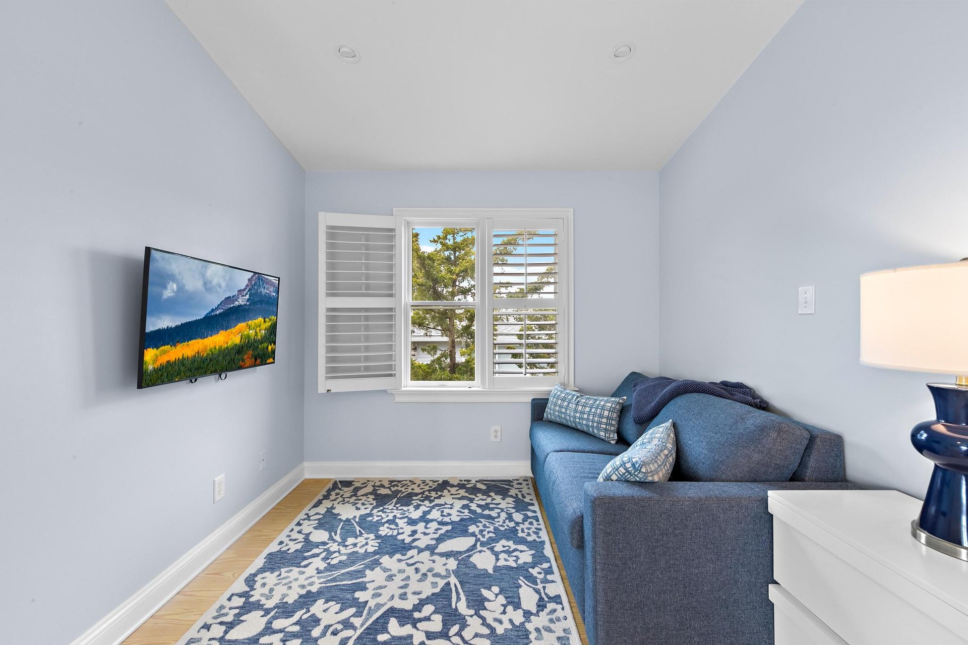 119 Dolphin Ave