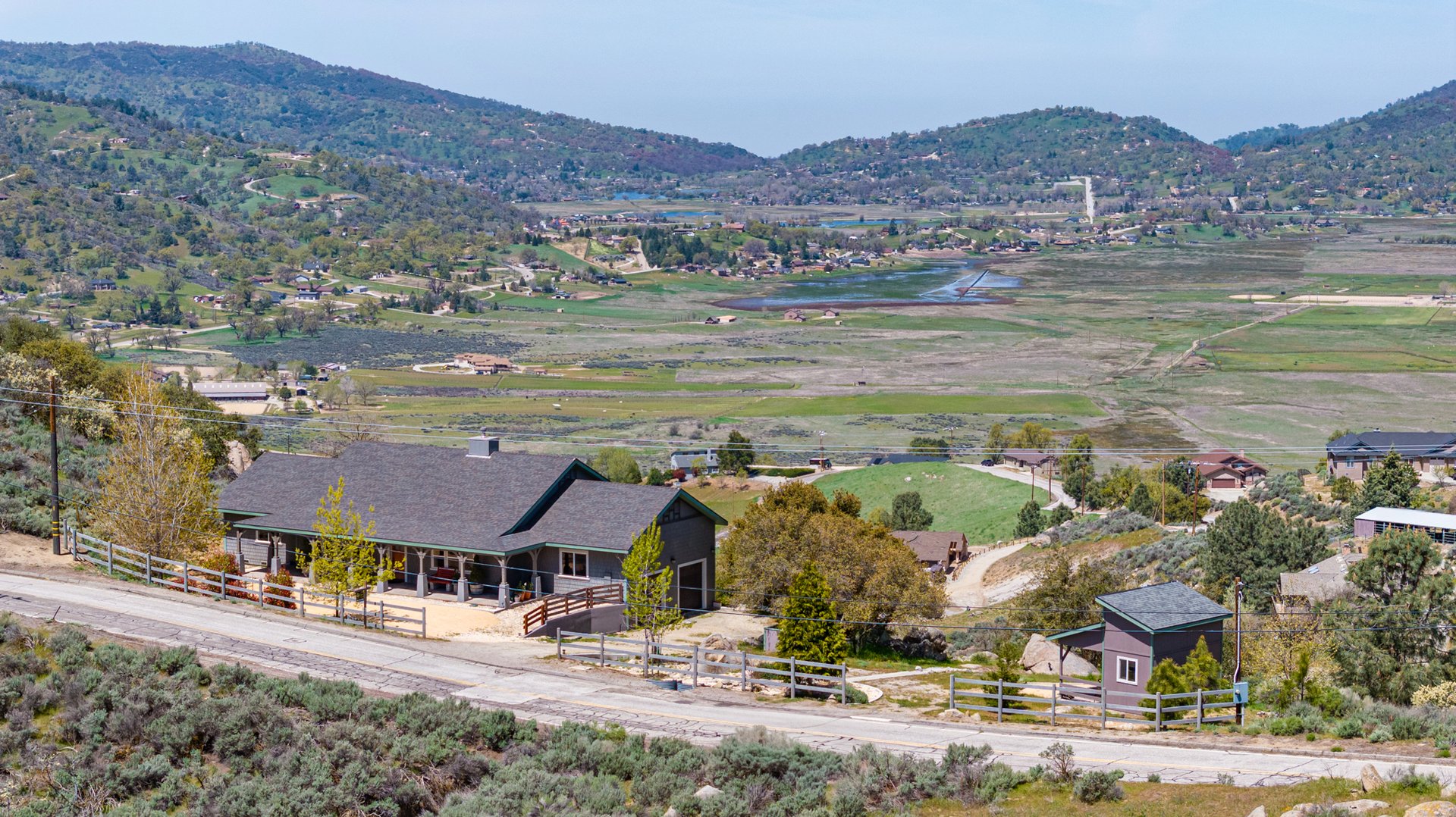 26501 Skyline Dr, Tehachapi, CA 93561 | Craftsman Home for Sale in Bear Valley Springs