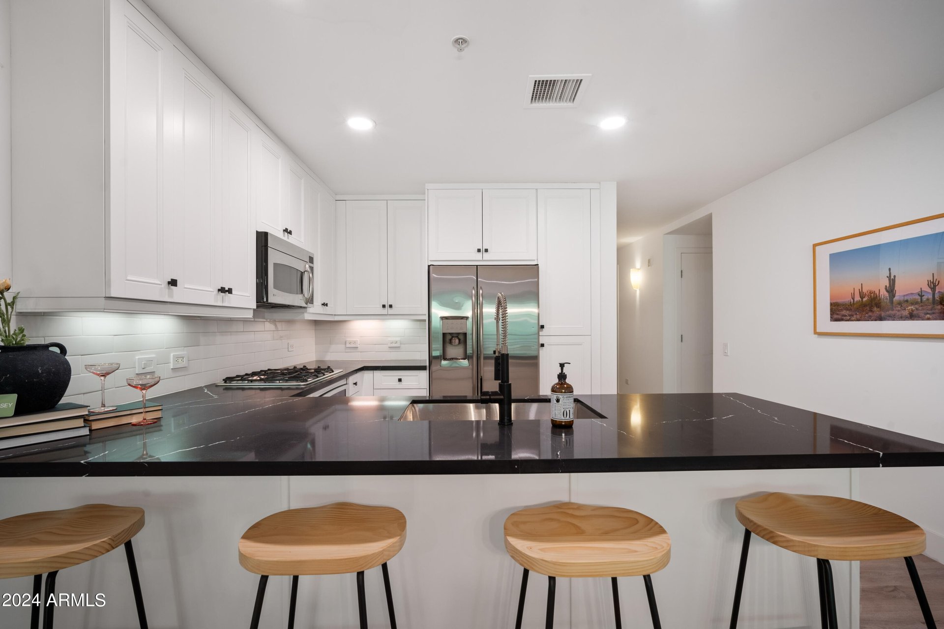 7157 E Rancho Vista Dr, #2010