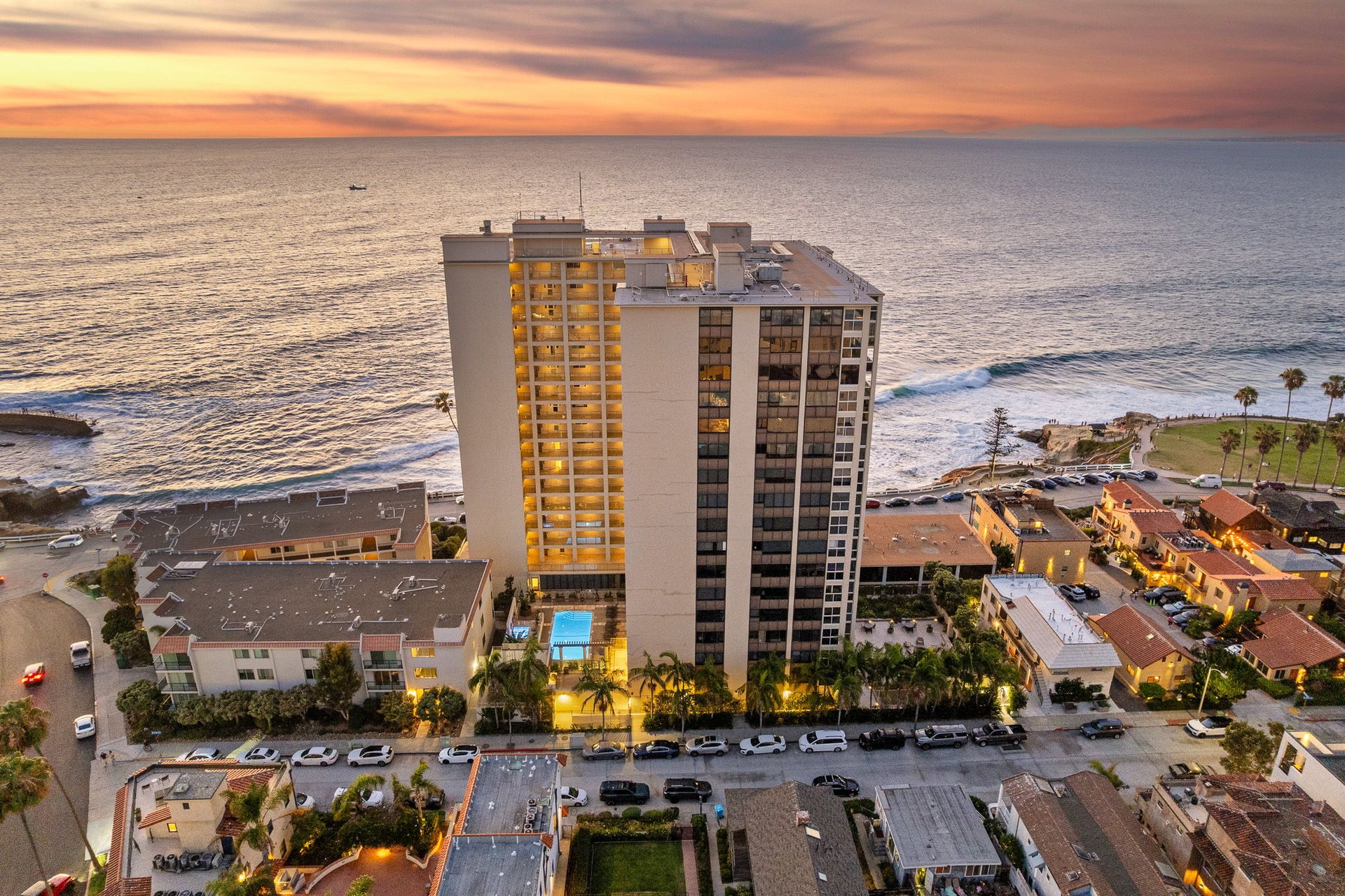 939 Coast Boulevard Unit 16E