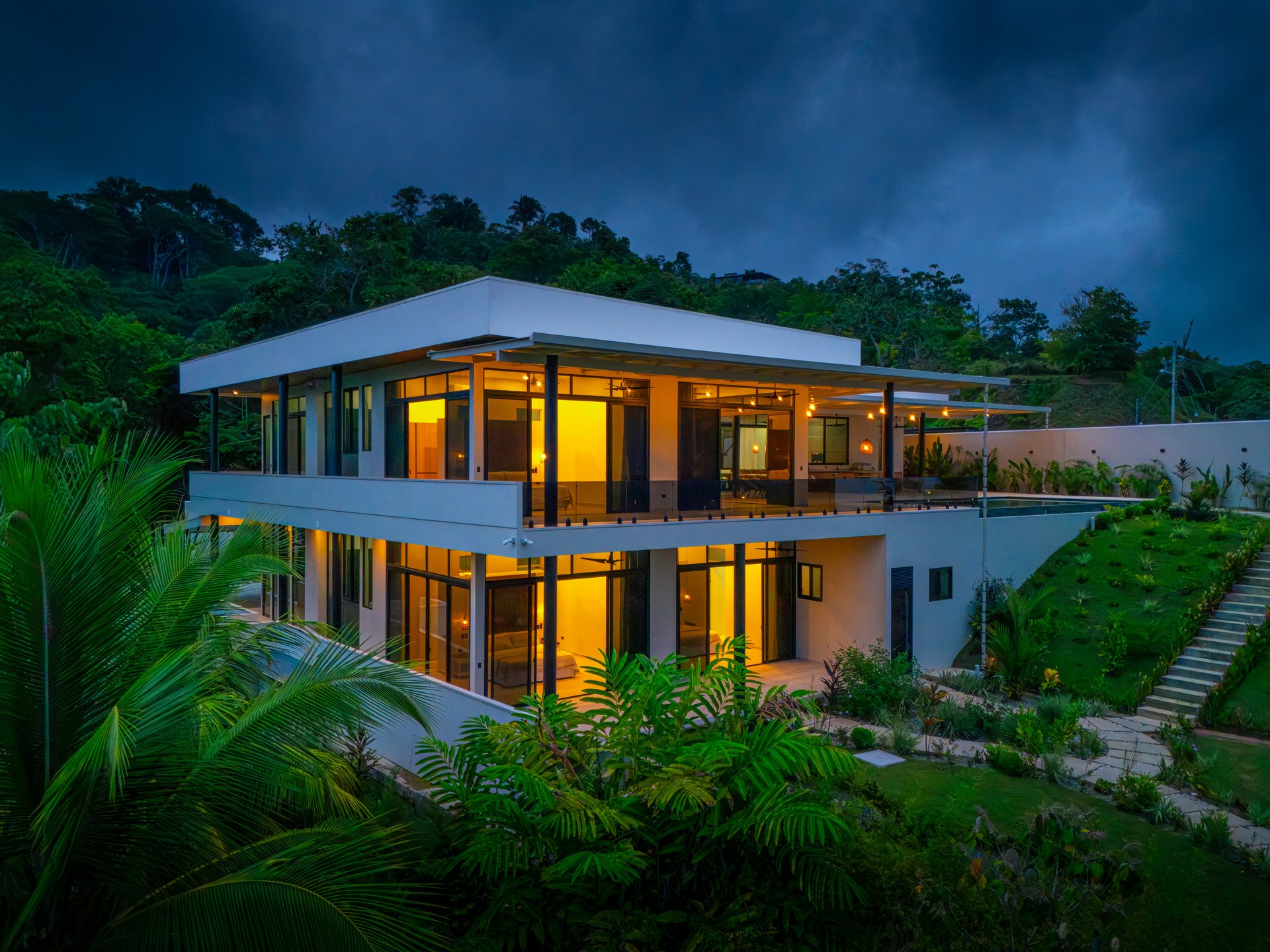 Lion's Gate Sunset Estate