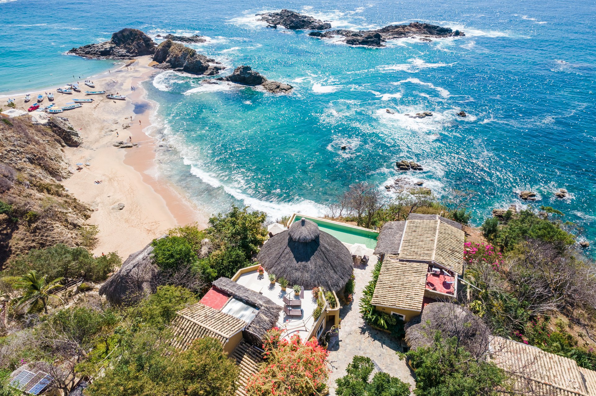 Hotel & Family Compound Mazunte