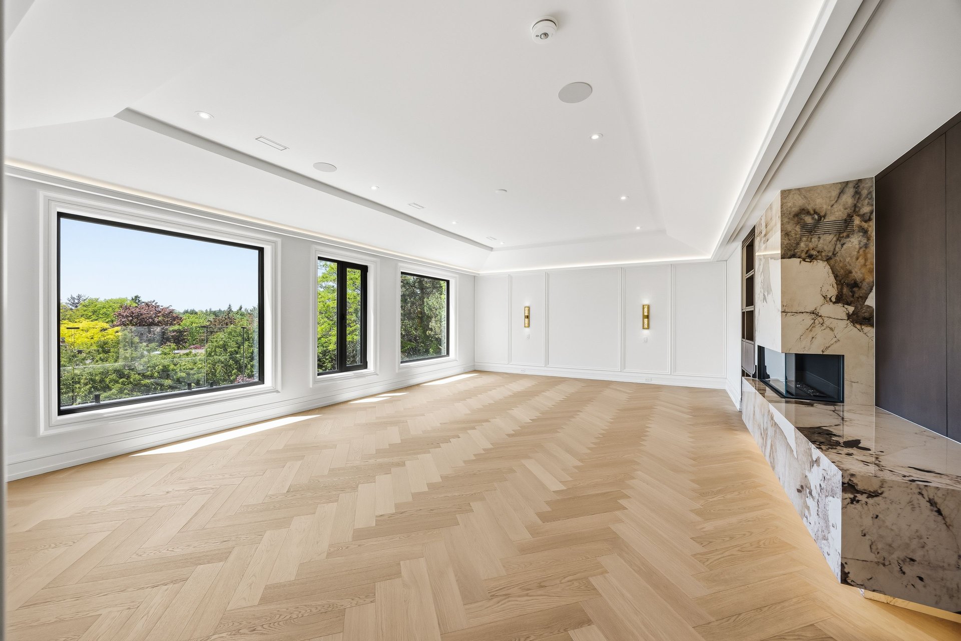 Iconic Estate