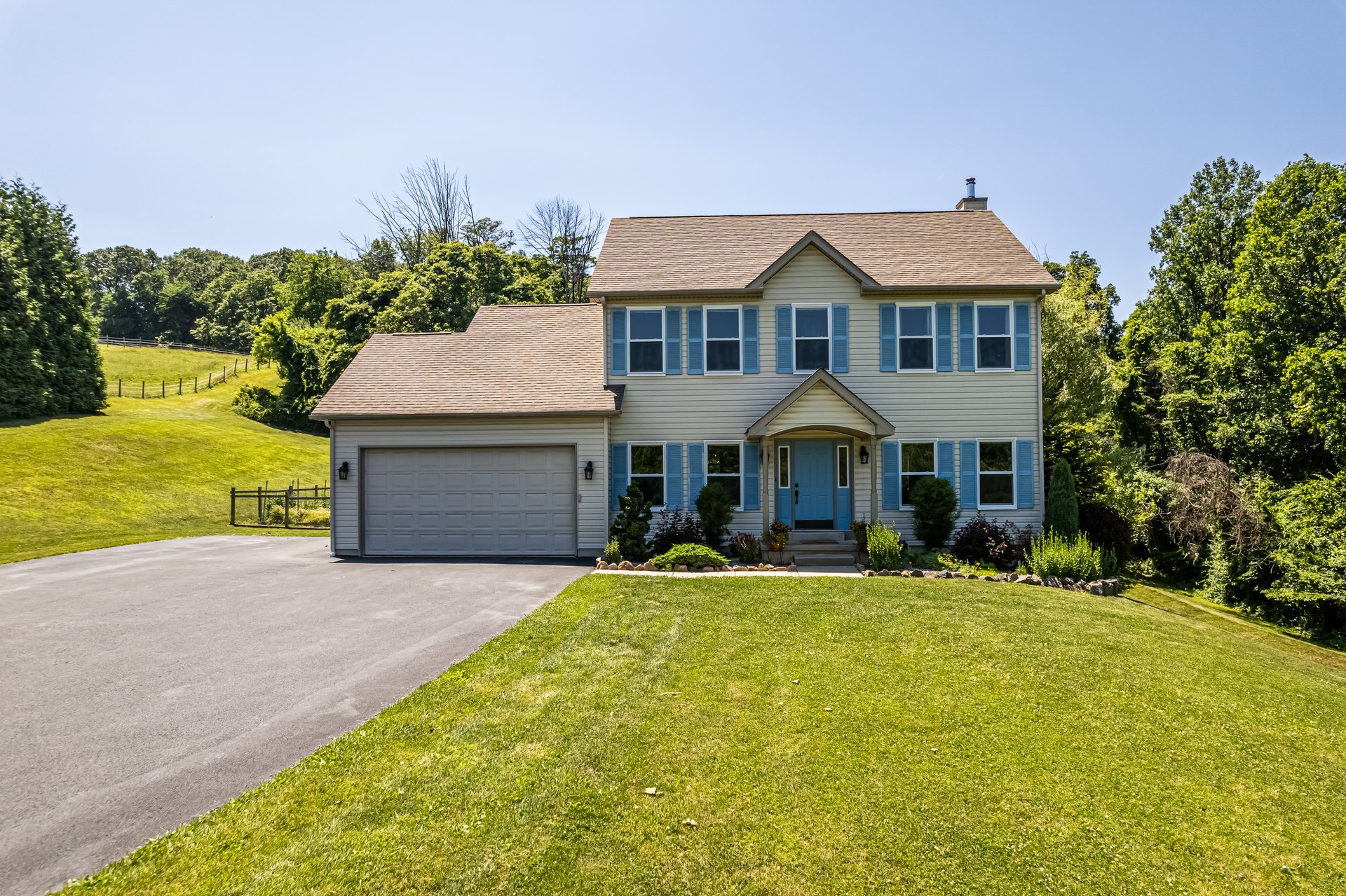 3892 Beeline Drive
