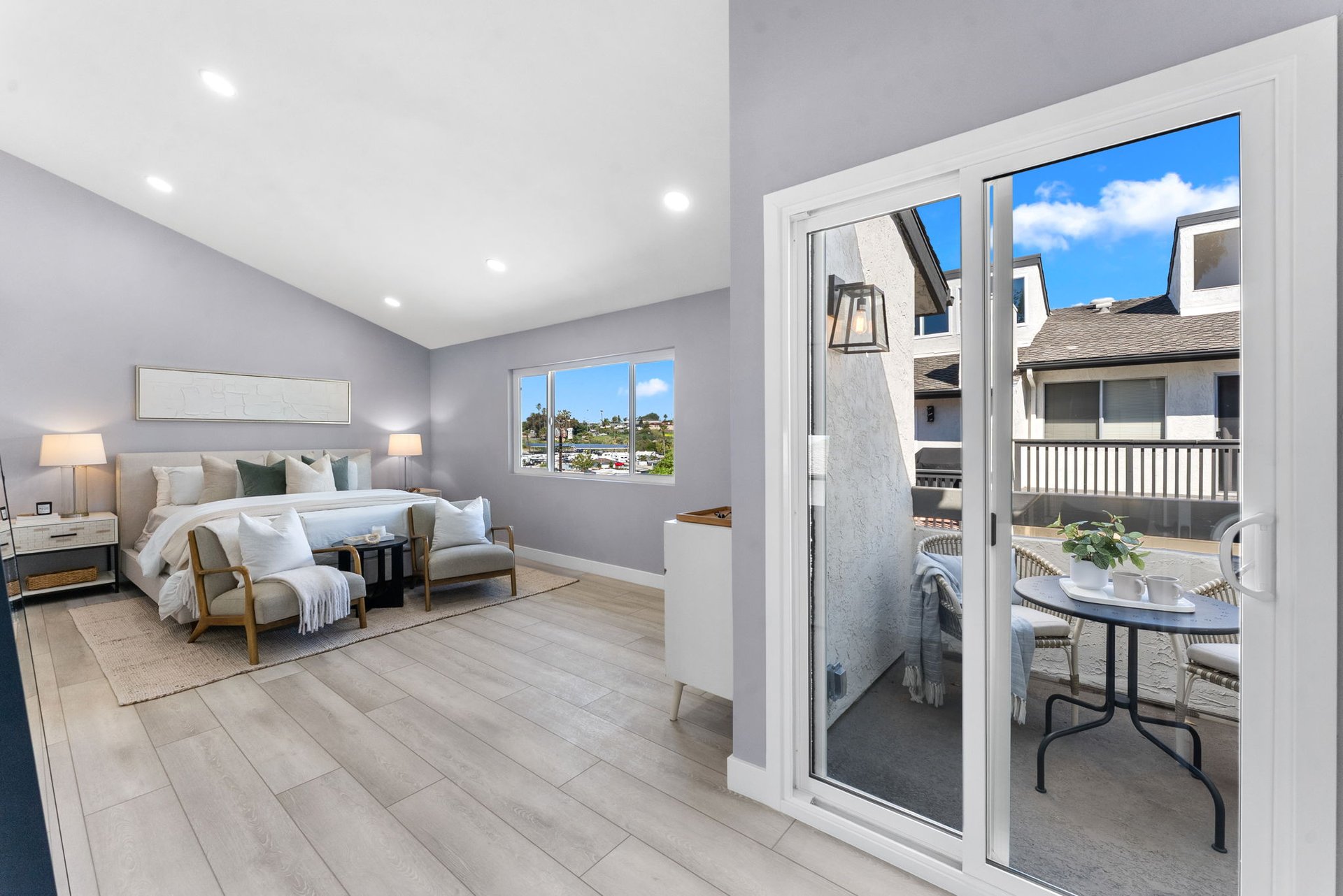 1413 La Salina St