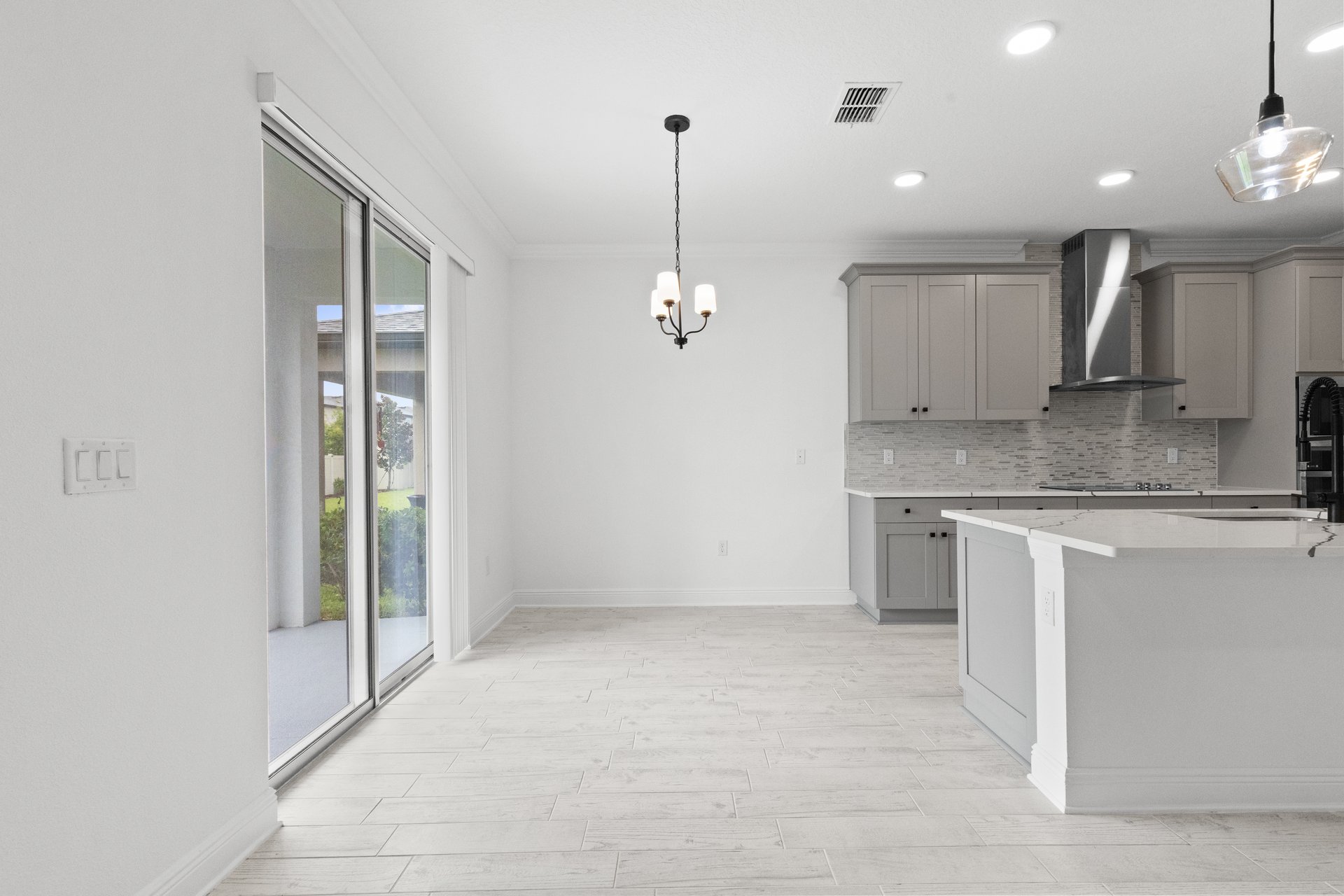 7421 Notched Pine Bend