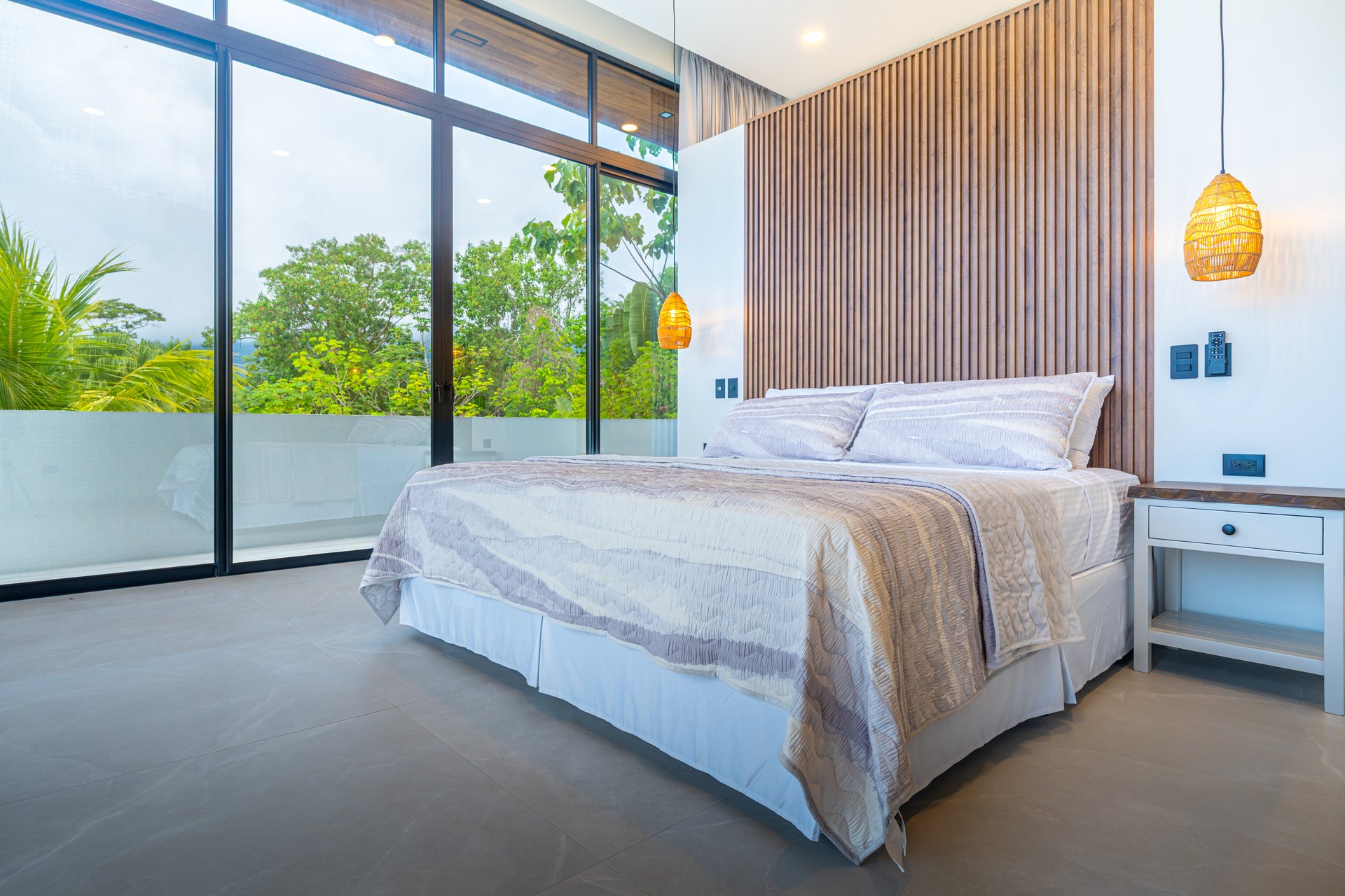 Lion's Gate Sunset Estate
