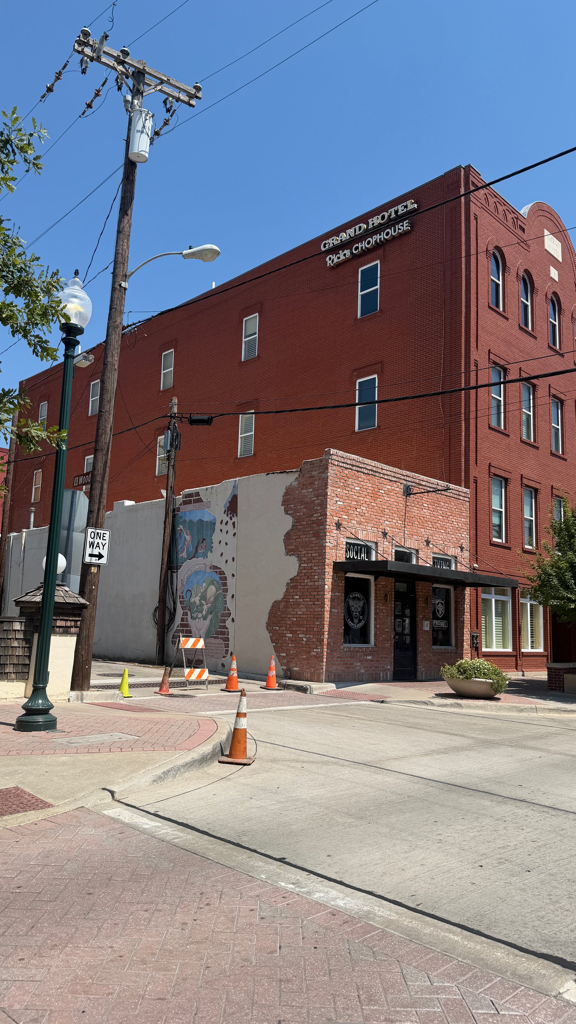 120 W. Louisiana