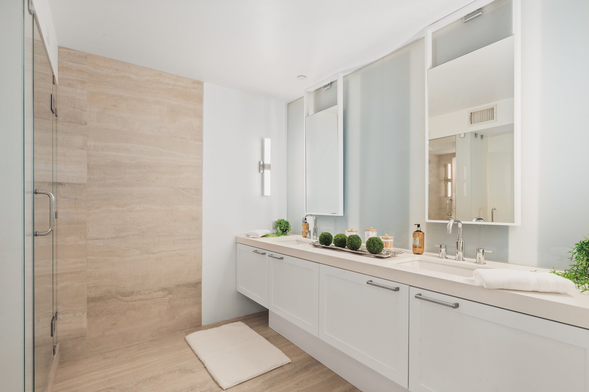 1133 5th St Unit: 204, Santa Monica 