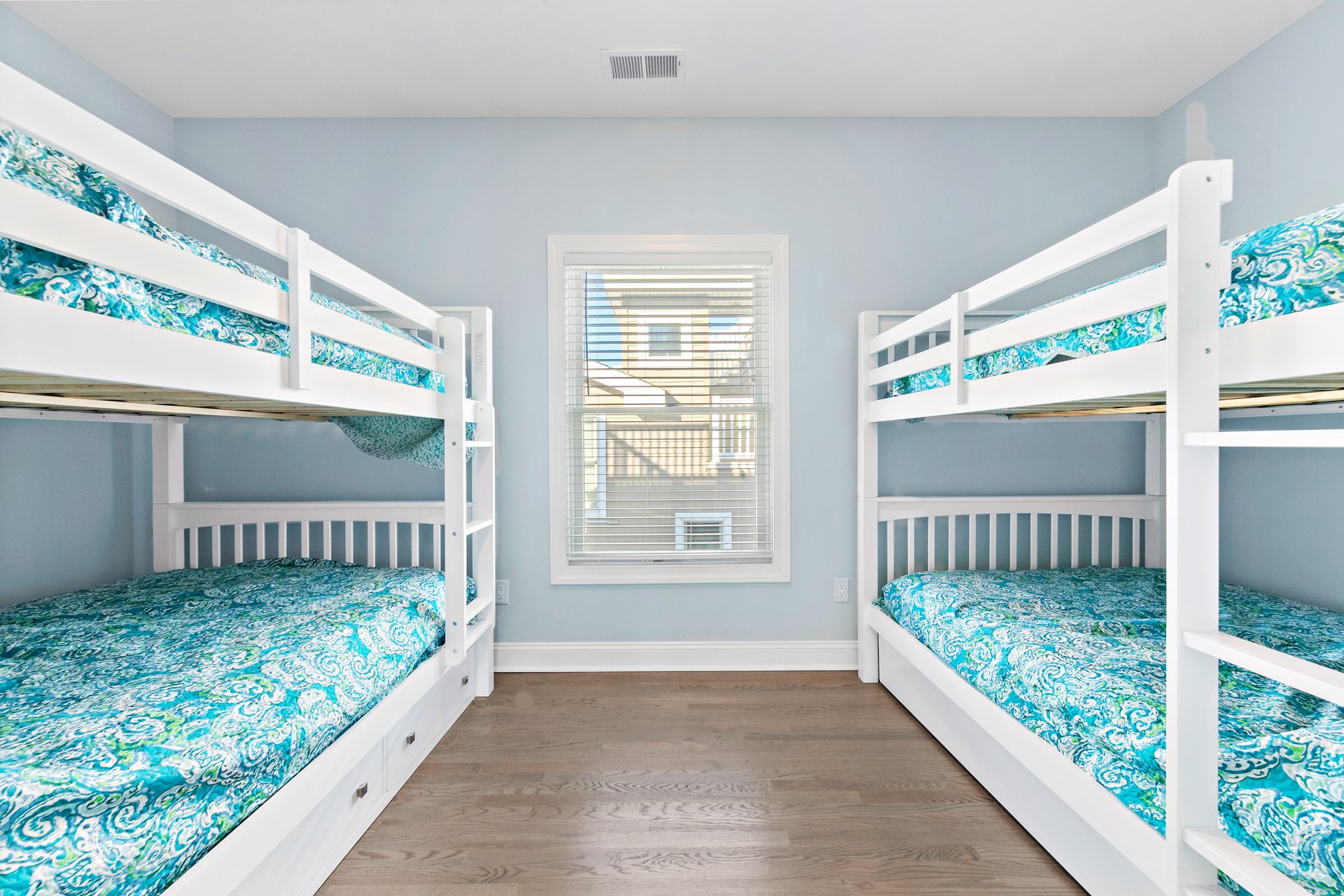 15 E 14th Street, Beach Haven