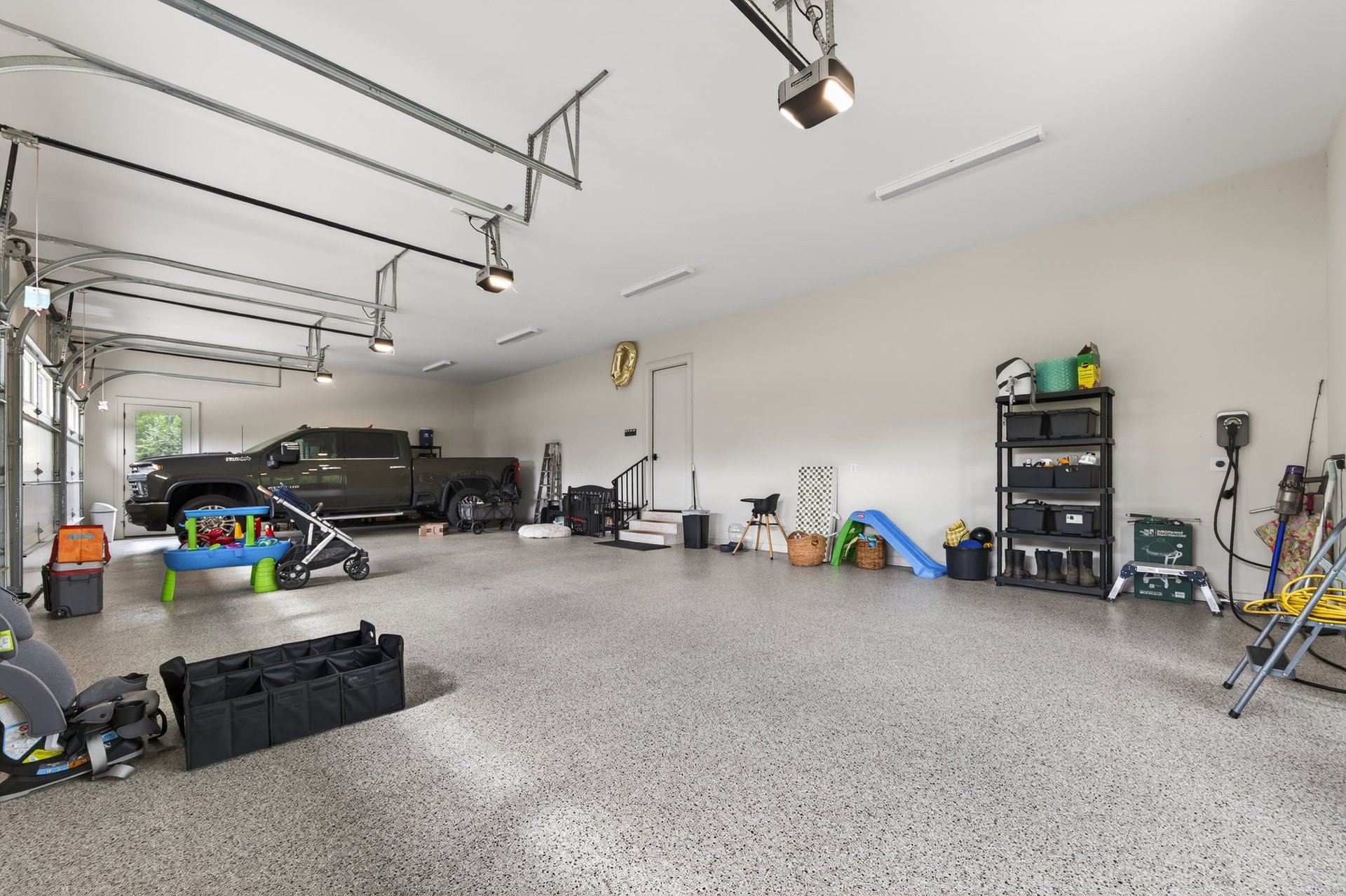 10170 Cedar Ridge Drive
