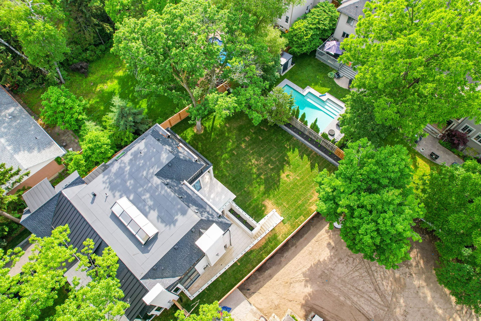 1477 Duncan Road