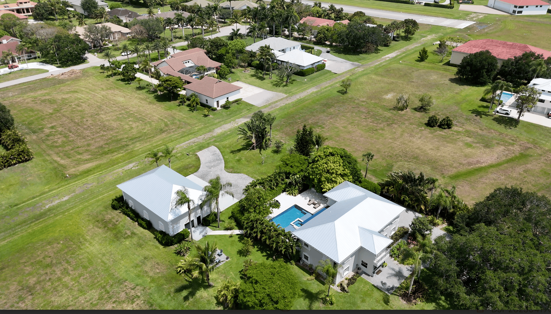 2900 Greenbriar Blvd