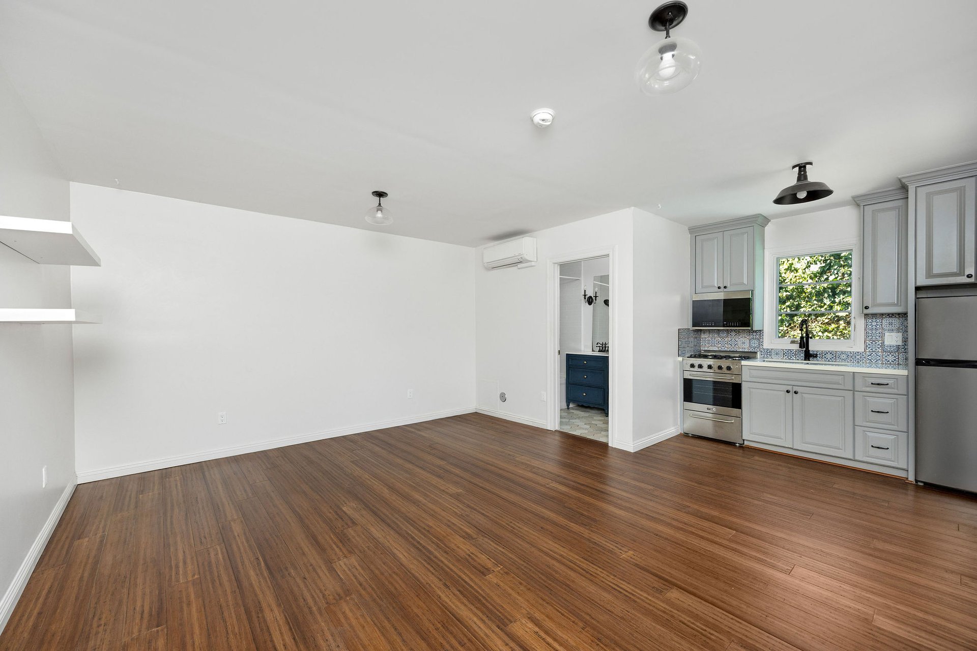 157 S. Fuller Ave