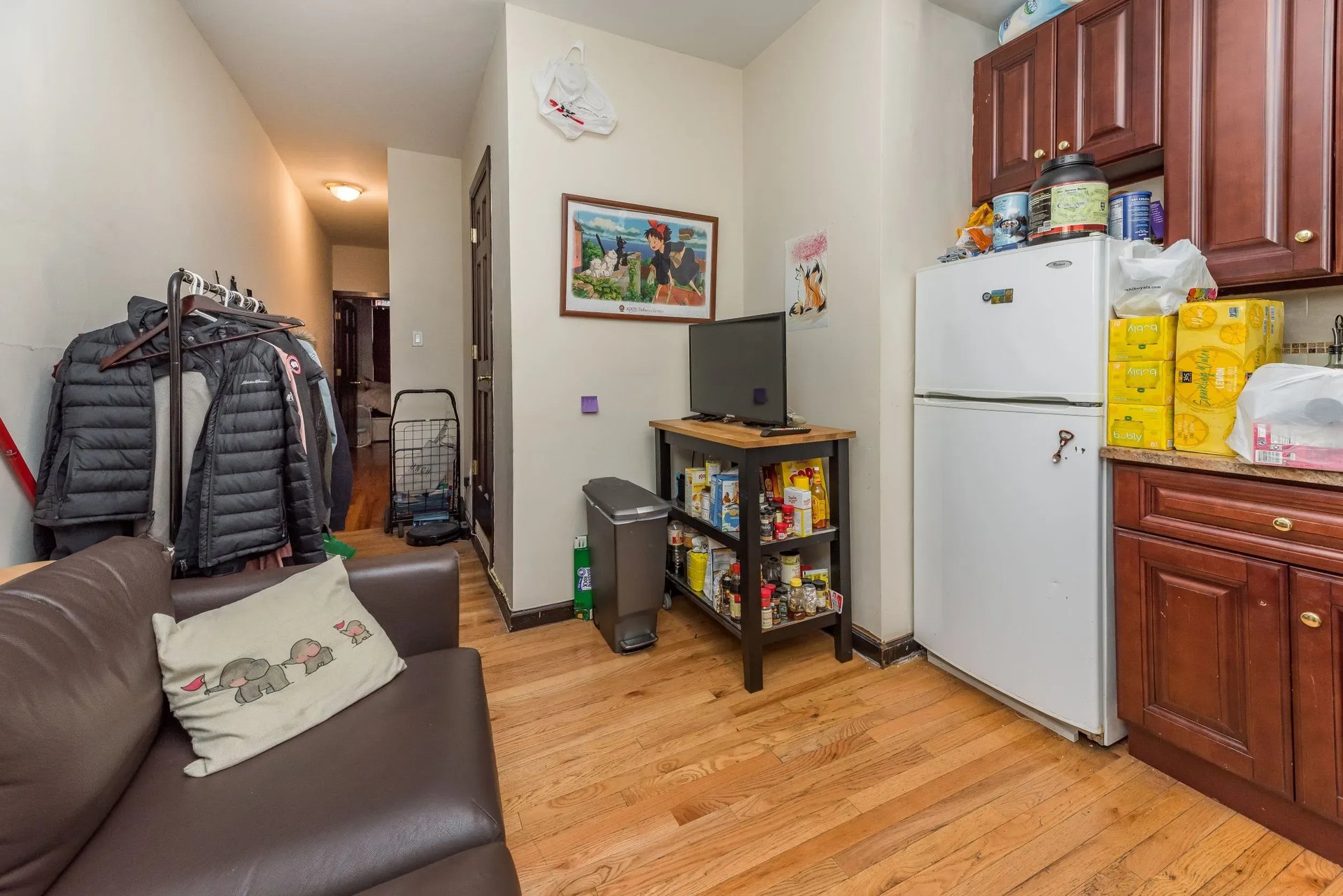 97 E 7th St #5