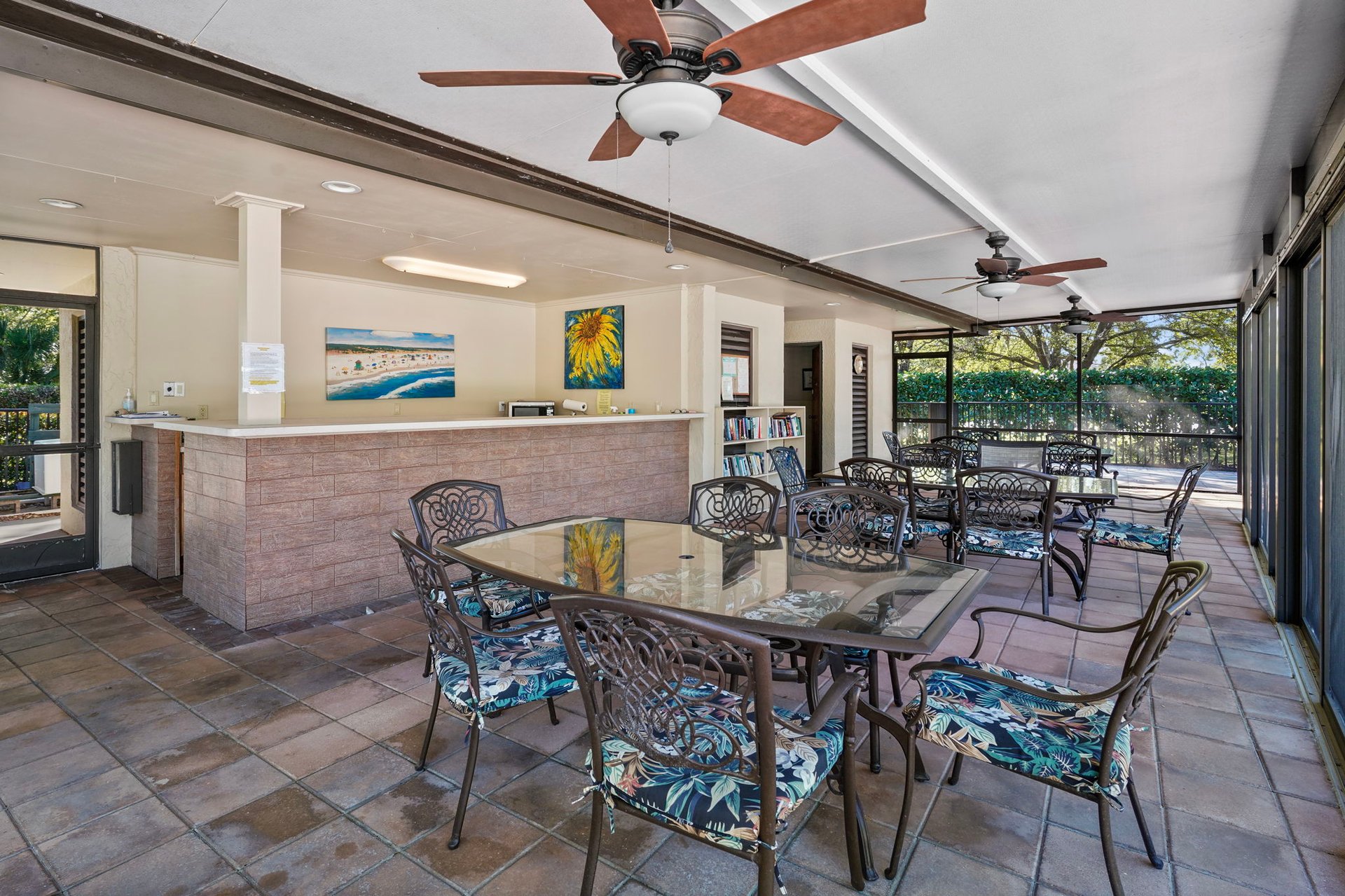 413 Augusta Blvd #105