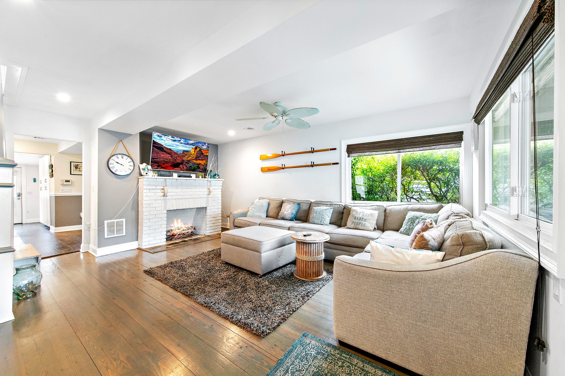 5 W Ave, Beach Haven