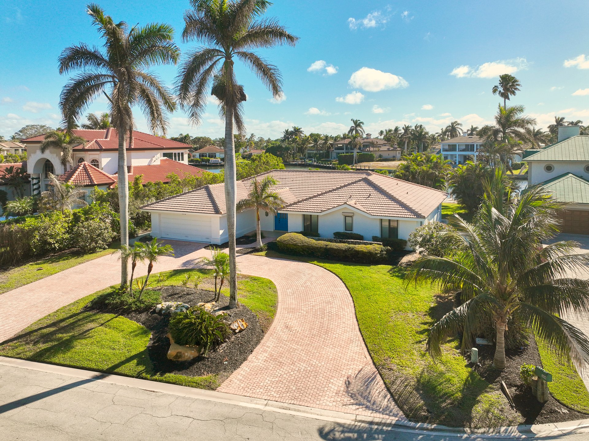 PARK SHORE
