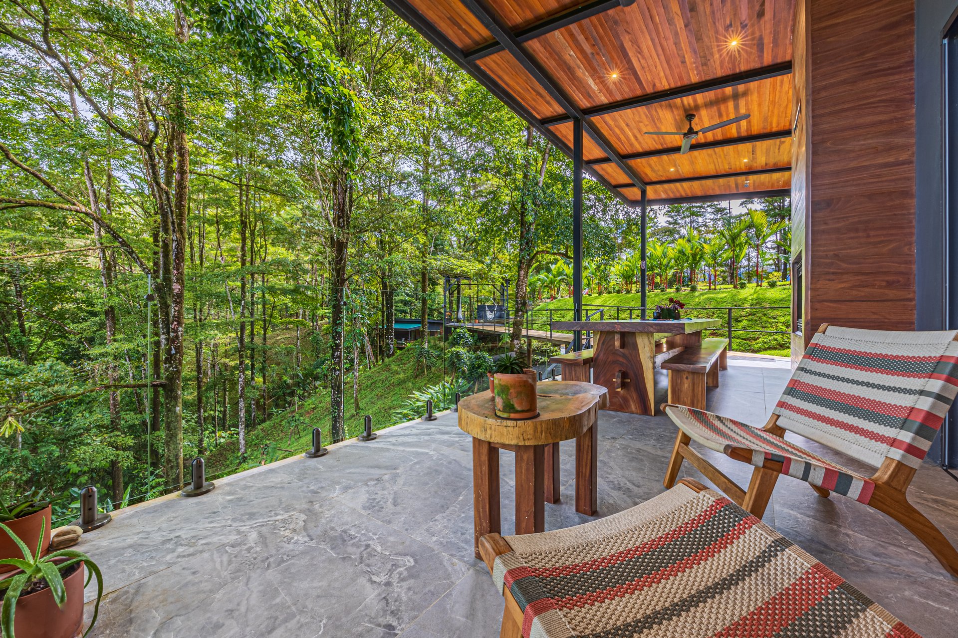 La Sombra Villas, Where Nature Meets Comfort in Tinamates!