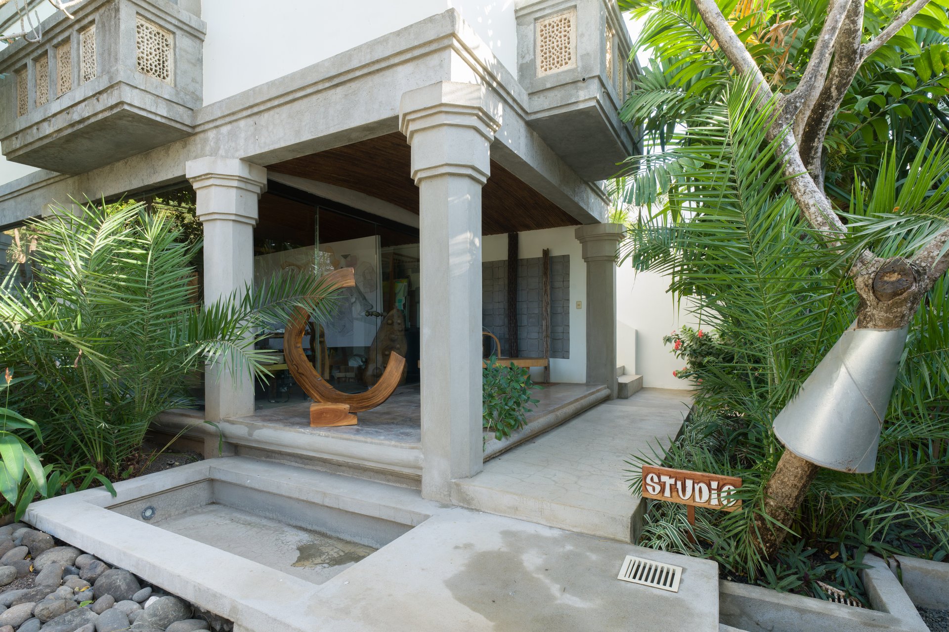 Villa Serena | Oceanfront Luxury in Playa Langosta