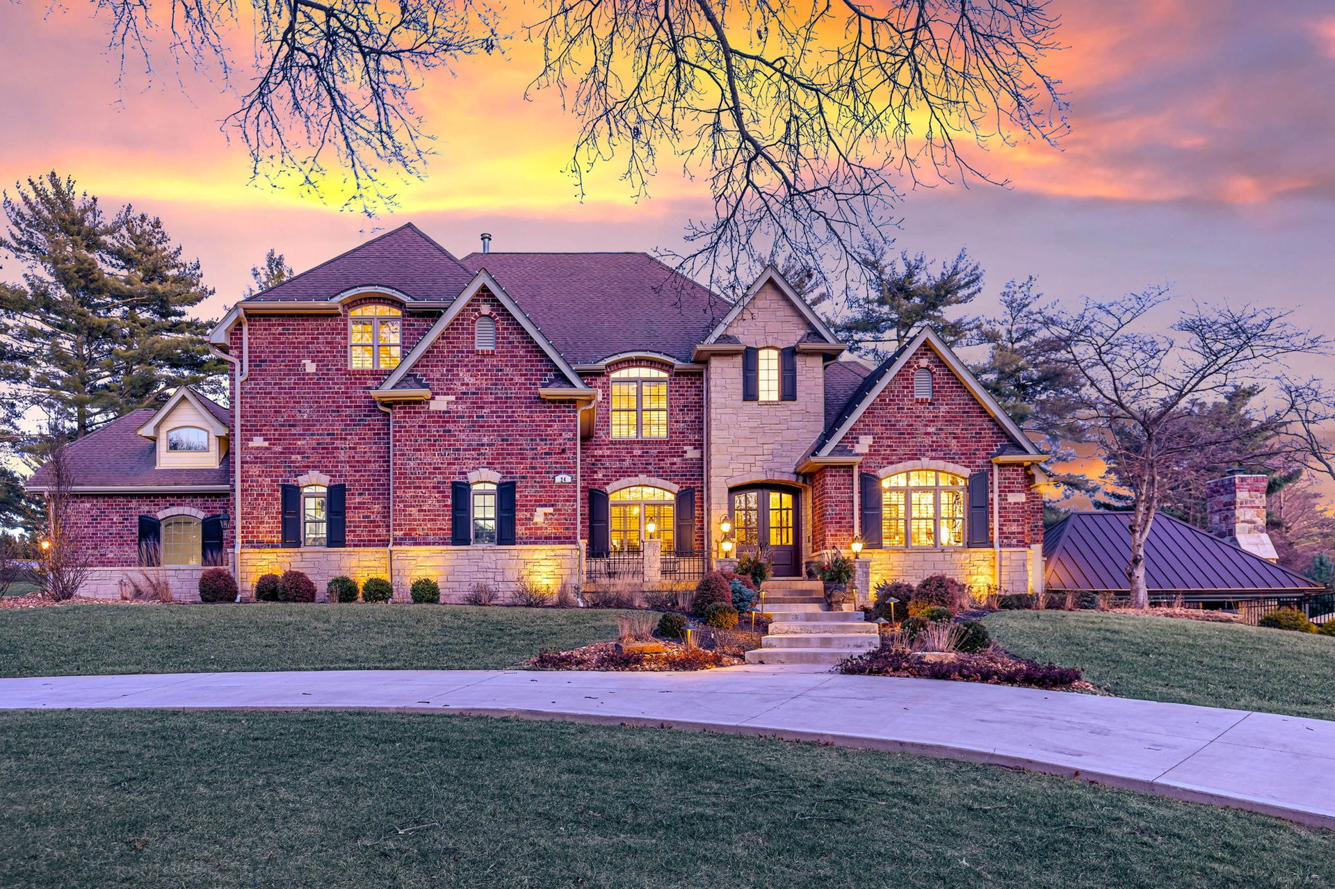 24 Williamsburg Estates Drive