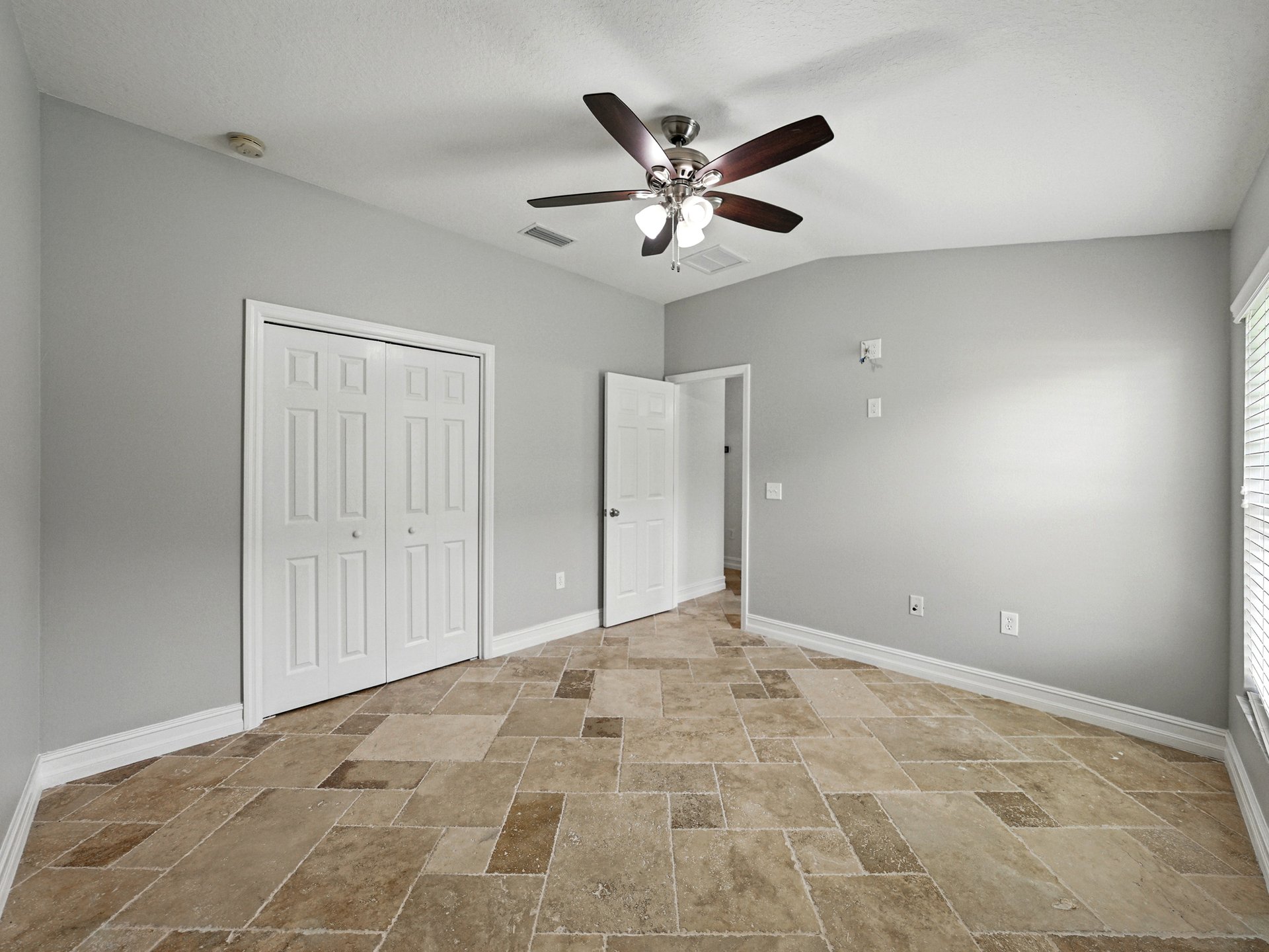 6957 BOULDER RUN LOOP
