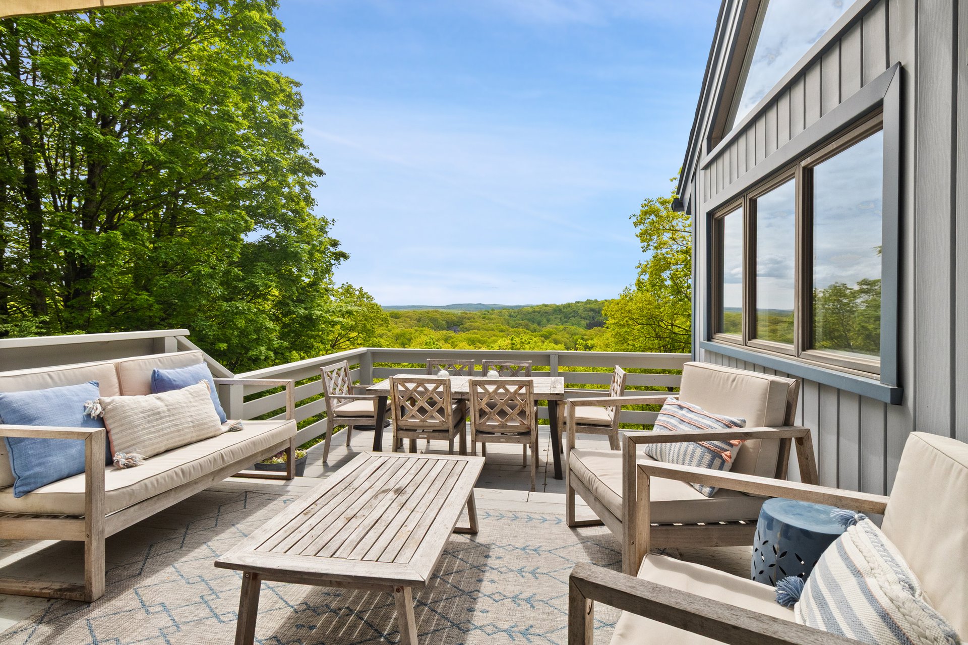 30 Woodcrest Terrace