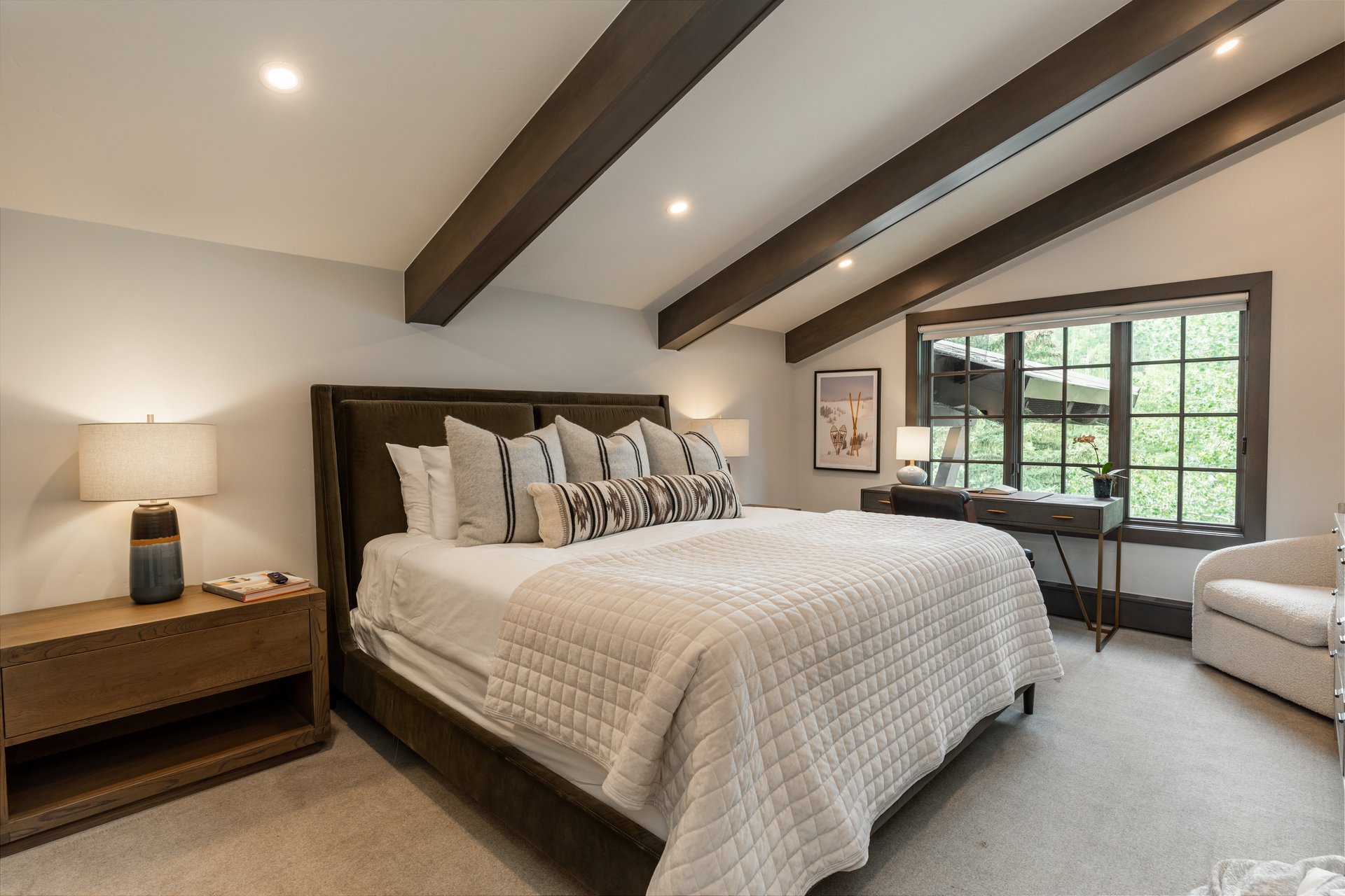 The Lodge at Vail Condominiums #406