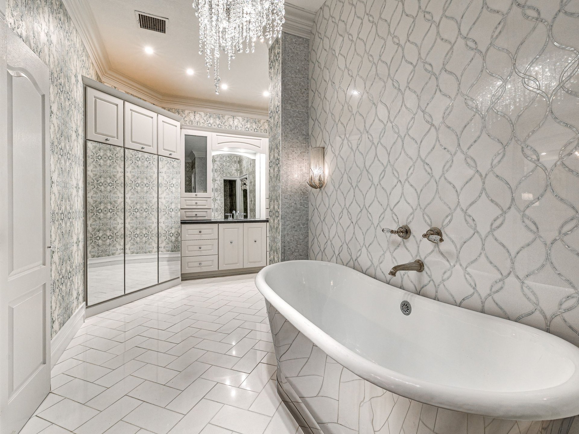 Mediterranean Estate Surrounded by the Beauty of Grand Lake 