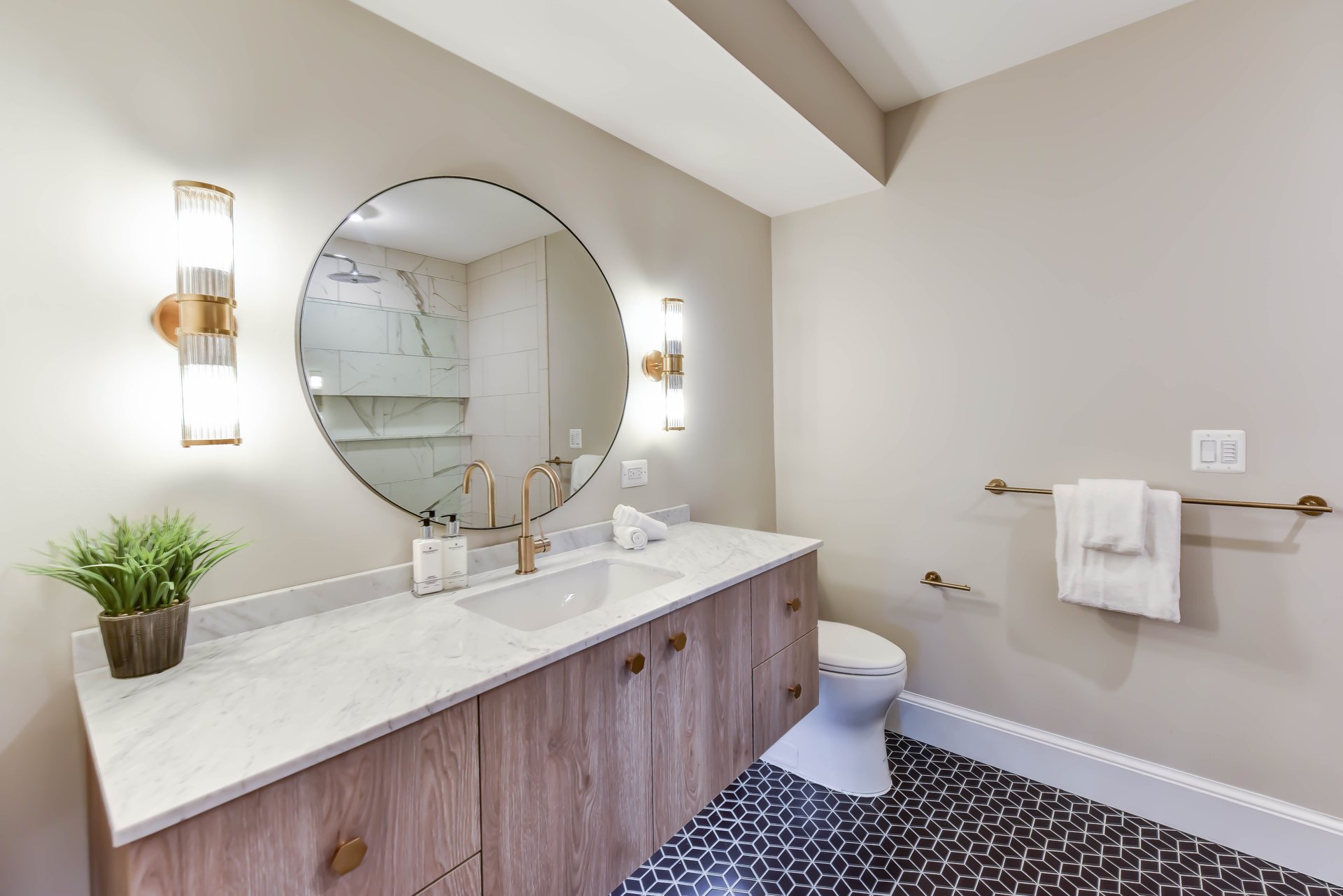 2139 N St NW, #2