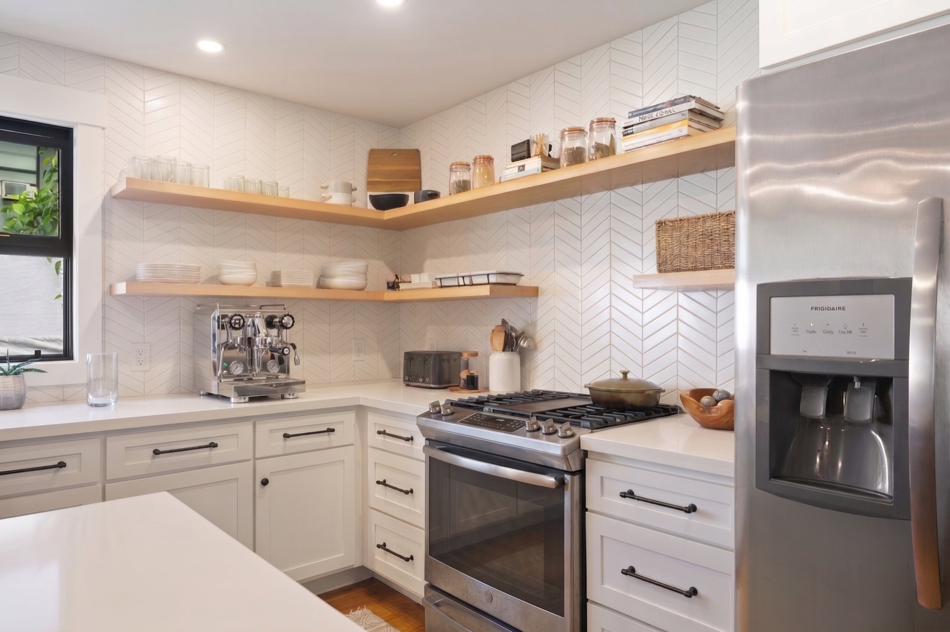  5-5236 A Kuhio Hwy