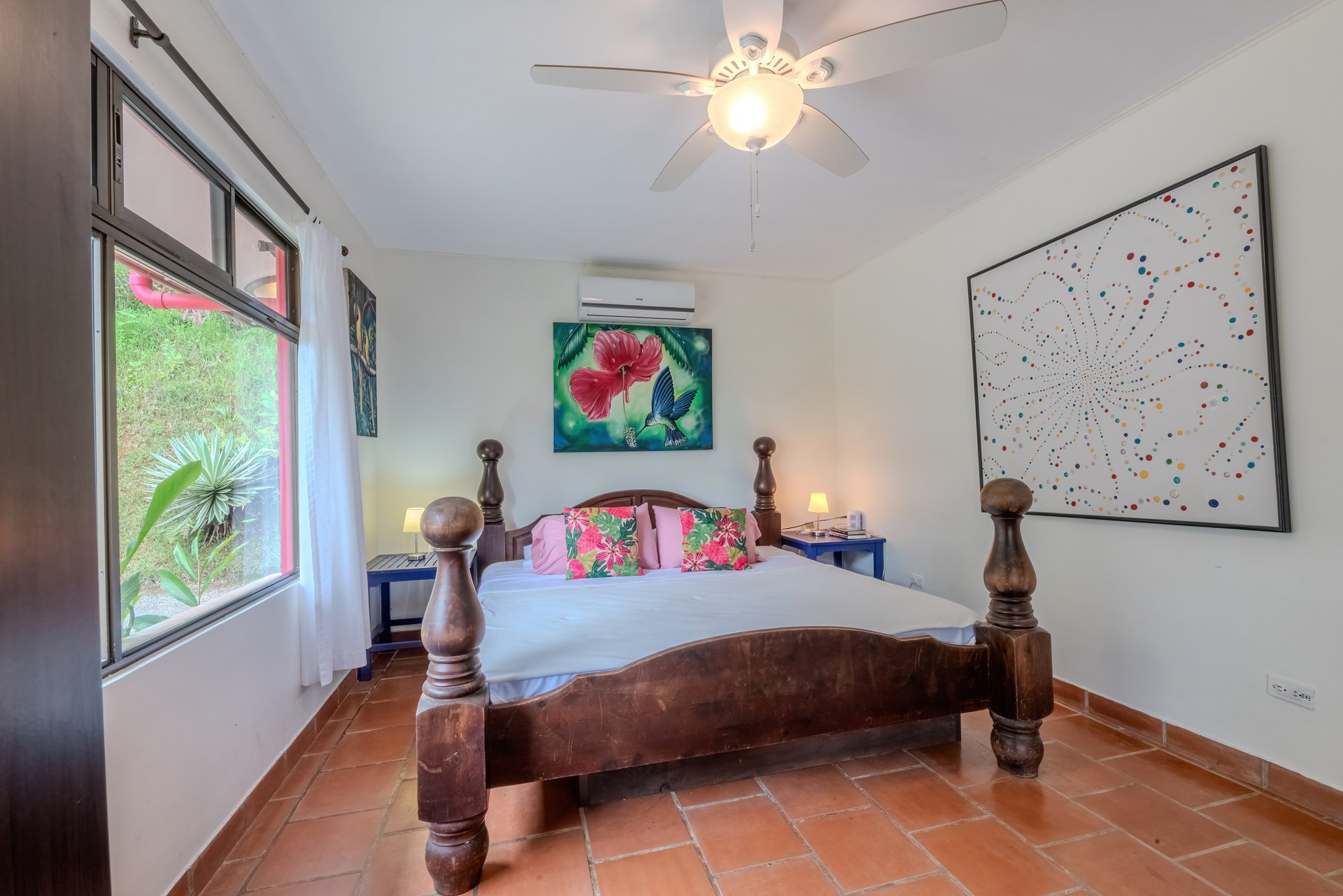 Two Ocean View Homes in Exclusive Marina Vista, Escaleras