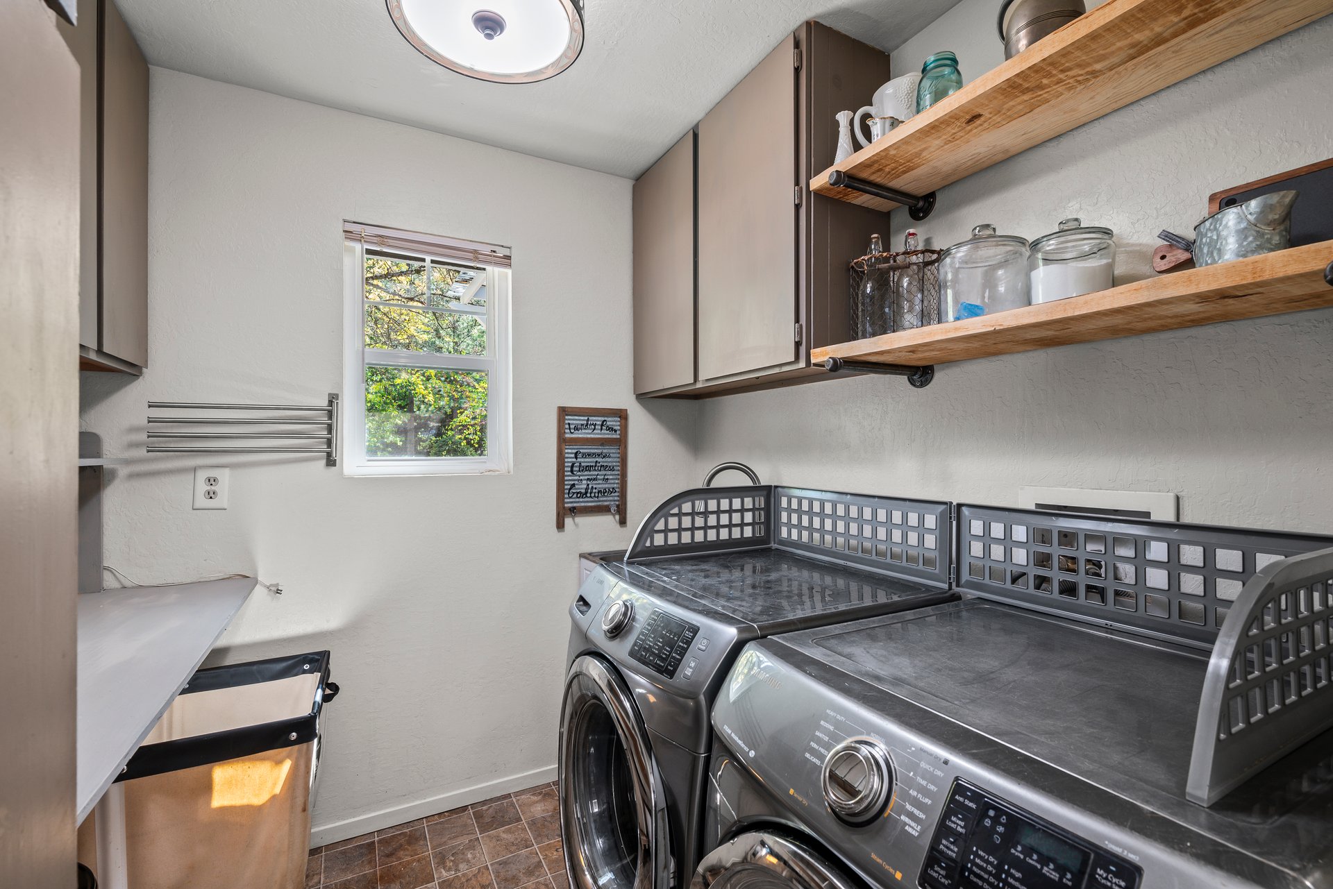 2405 No Walk Rd, Placerville